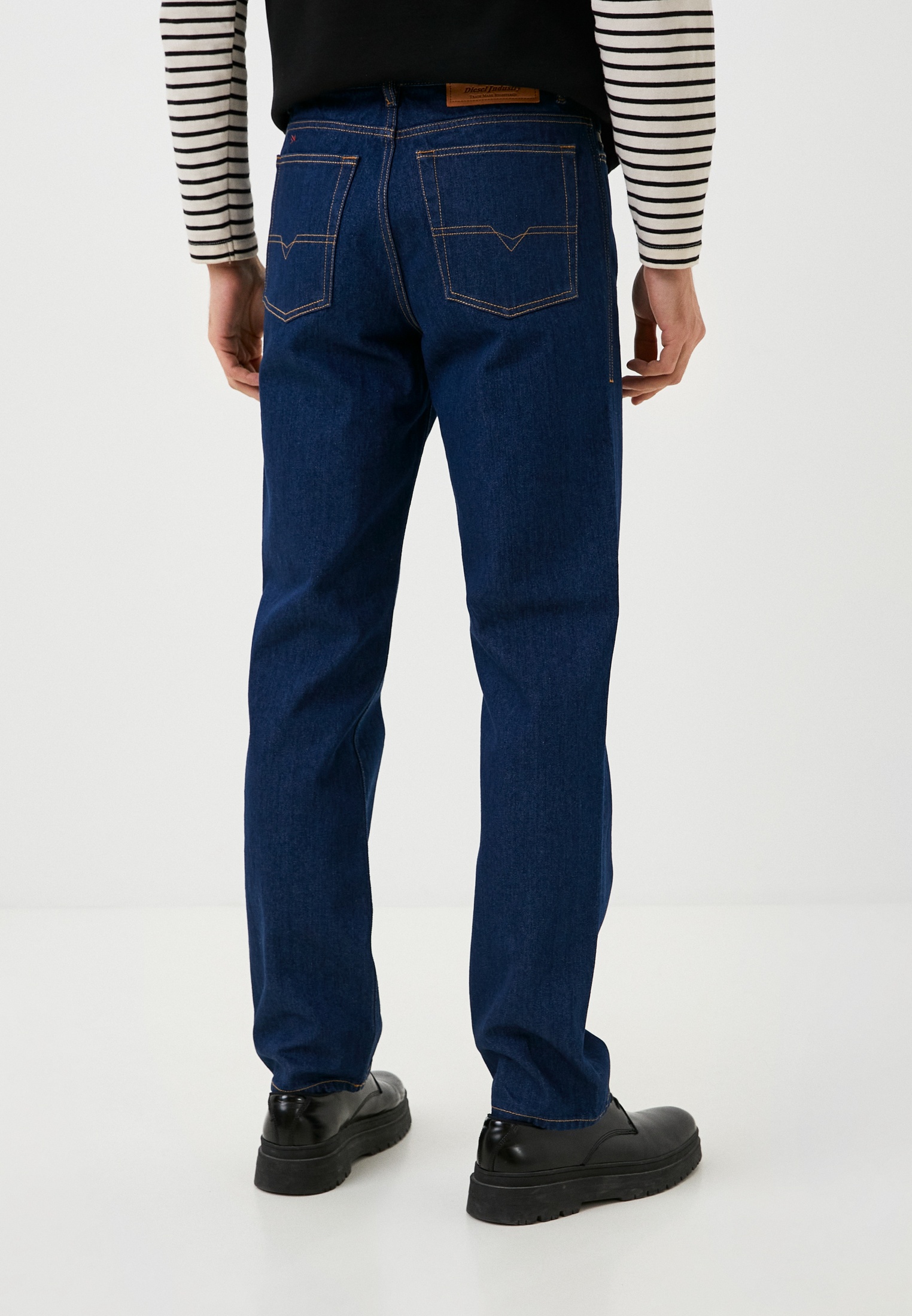 Мужские зауженные джинсы Diesel (Дизель) A03588007A5: изображение 3