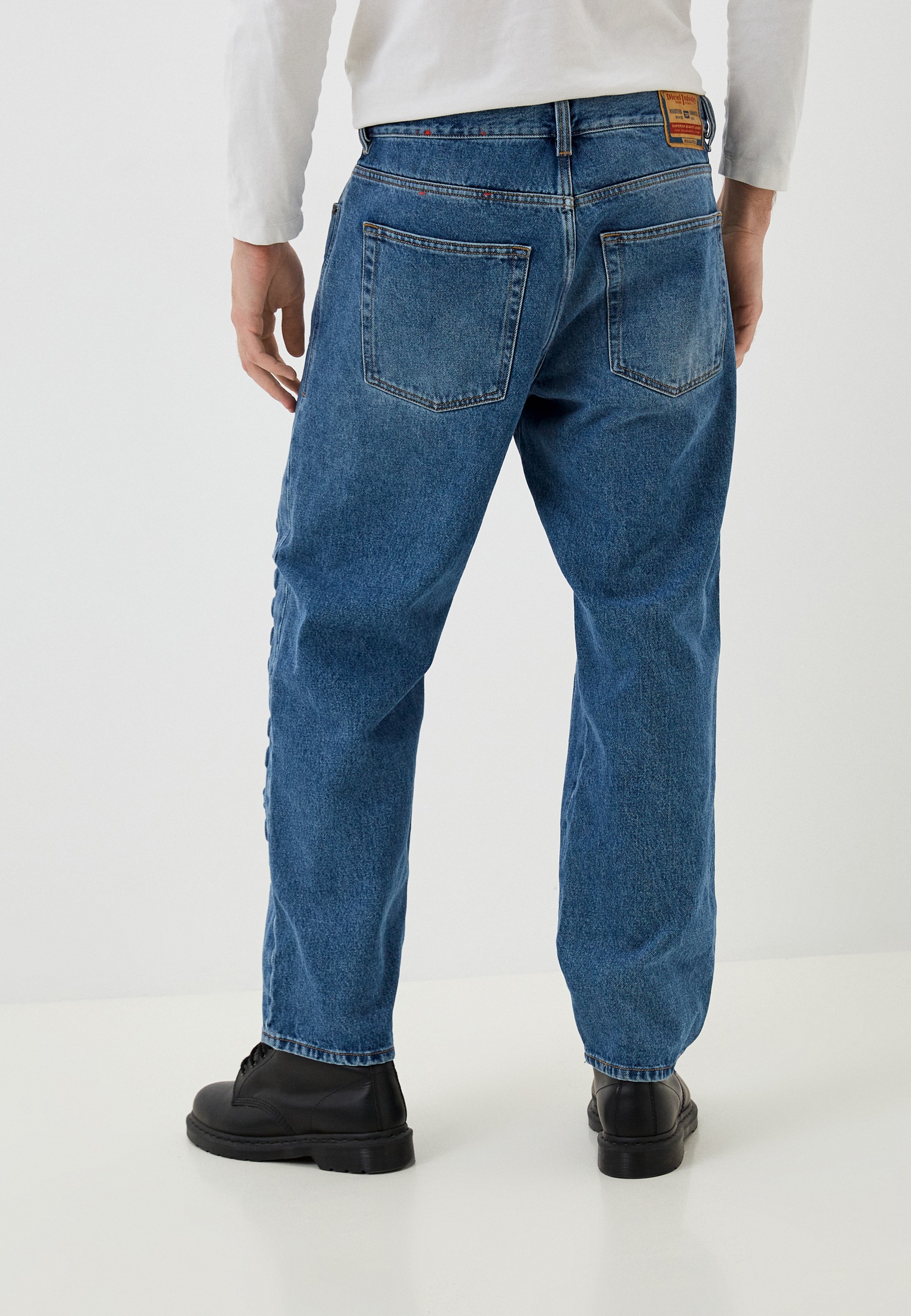 Мужские прямые джинсы Diesel (Дизель) A06000007B9: изображение 3