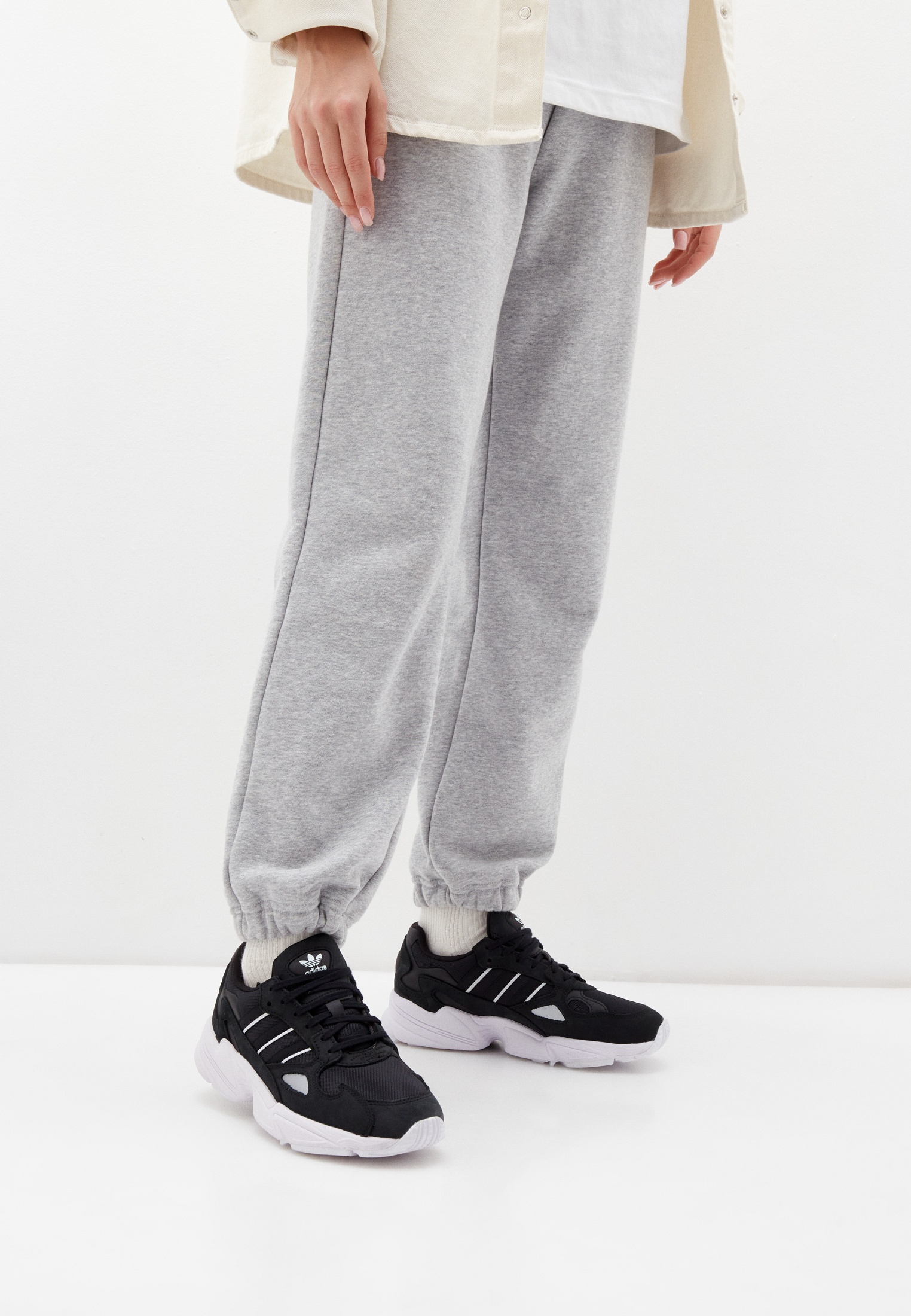 Женские кроссовки Adidas Originals (Адидас Ориджиналс) IG8301