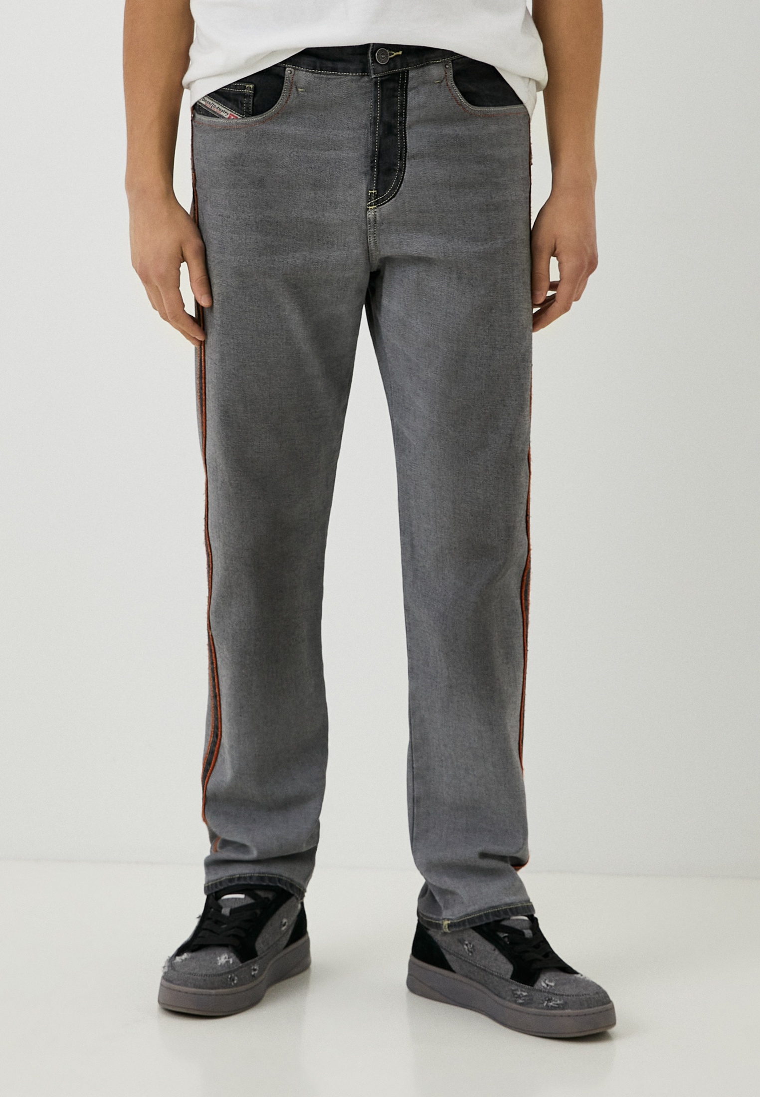 Мужские прямые джинсы Diesel (Дизель) A1141109G99