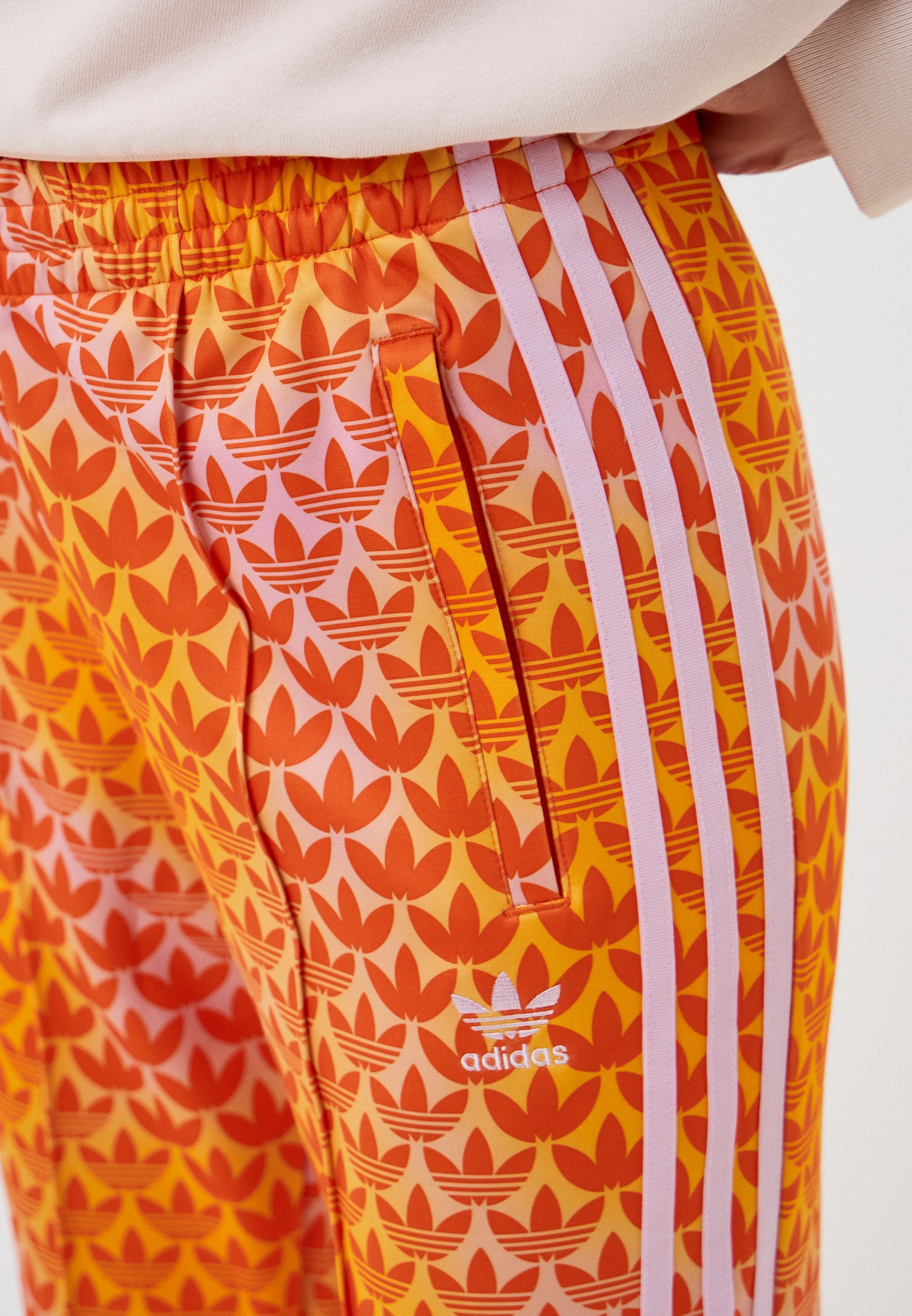 Adidas SST TP брюки