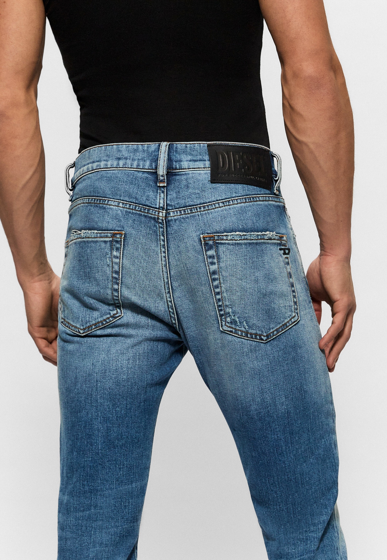Мужские зауженные джинсы Diesel (Дизель) 00SPW4Z9A19: изображение 9