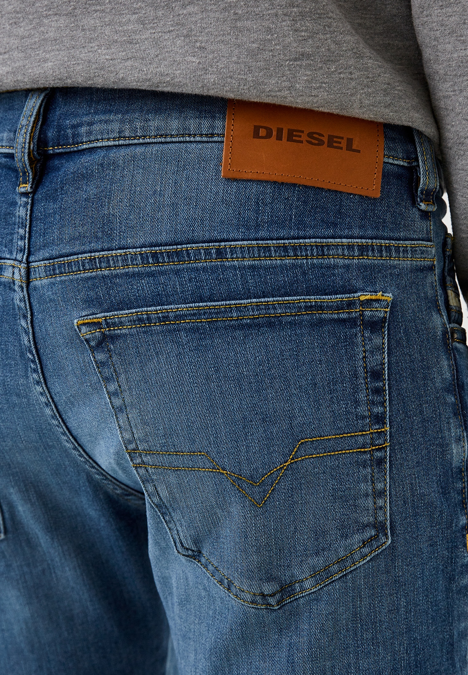 Мужские зауженные джинсы Diesel (Дизель) A003890ELAV: изображение 4