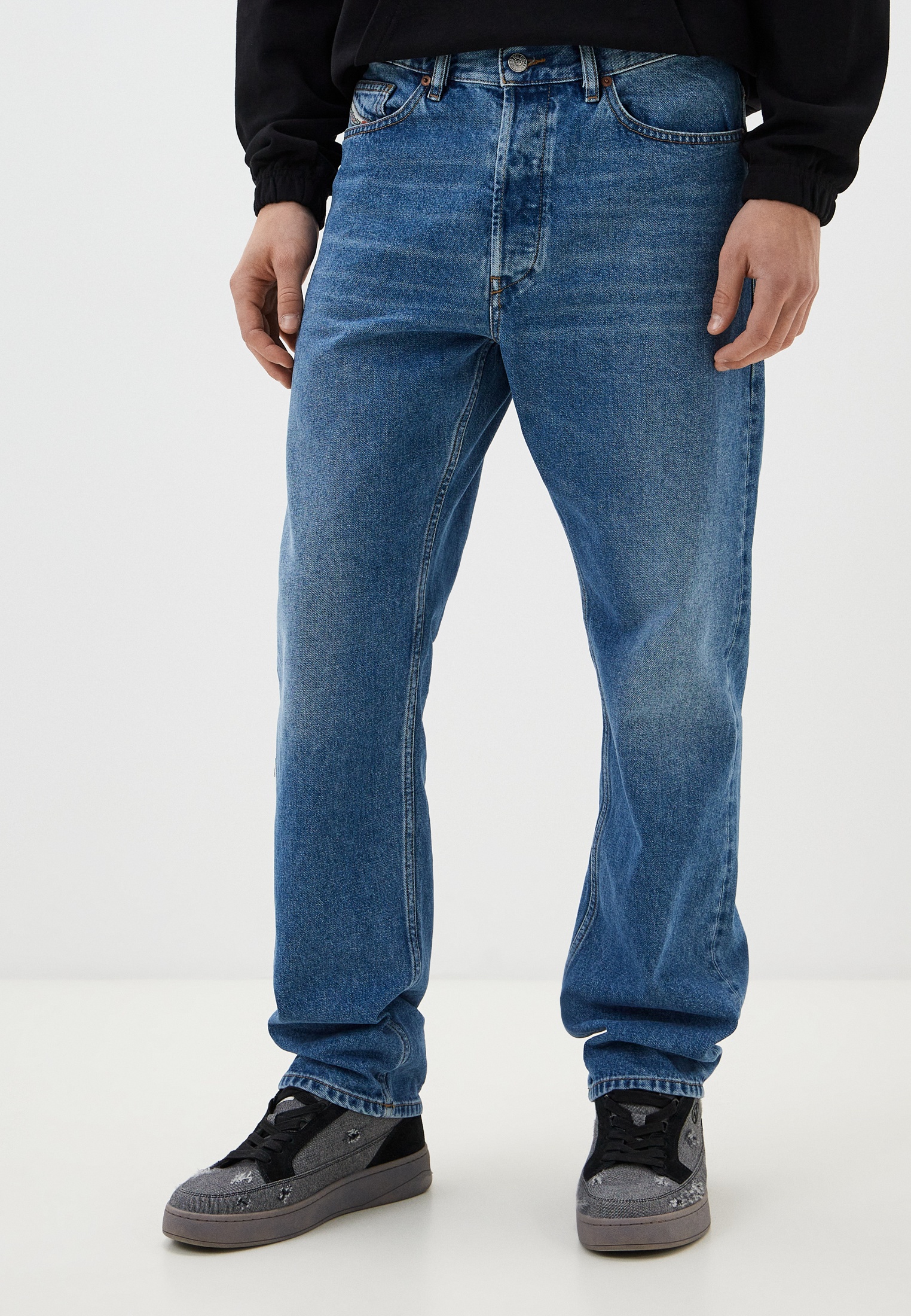 Мужские зауженные джинсы Diesel (Дизель) 00S5WB009MG
