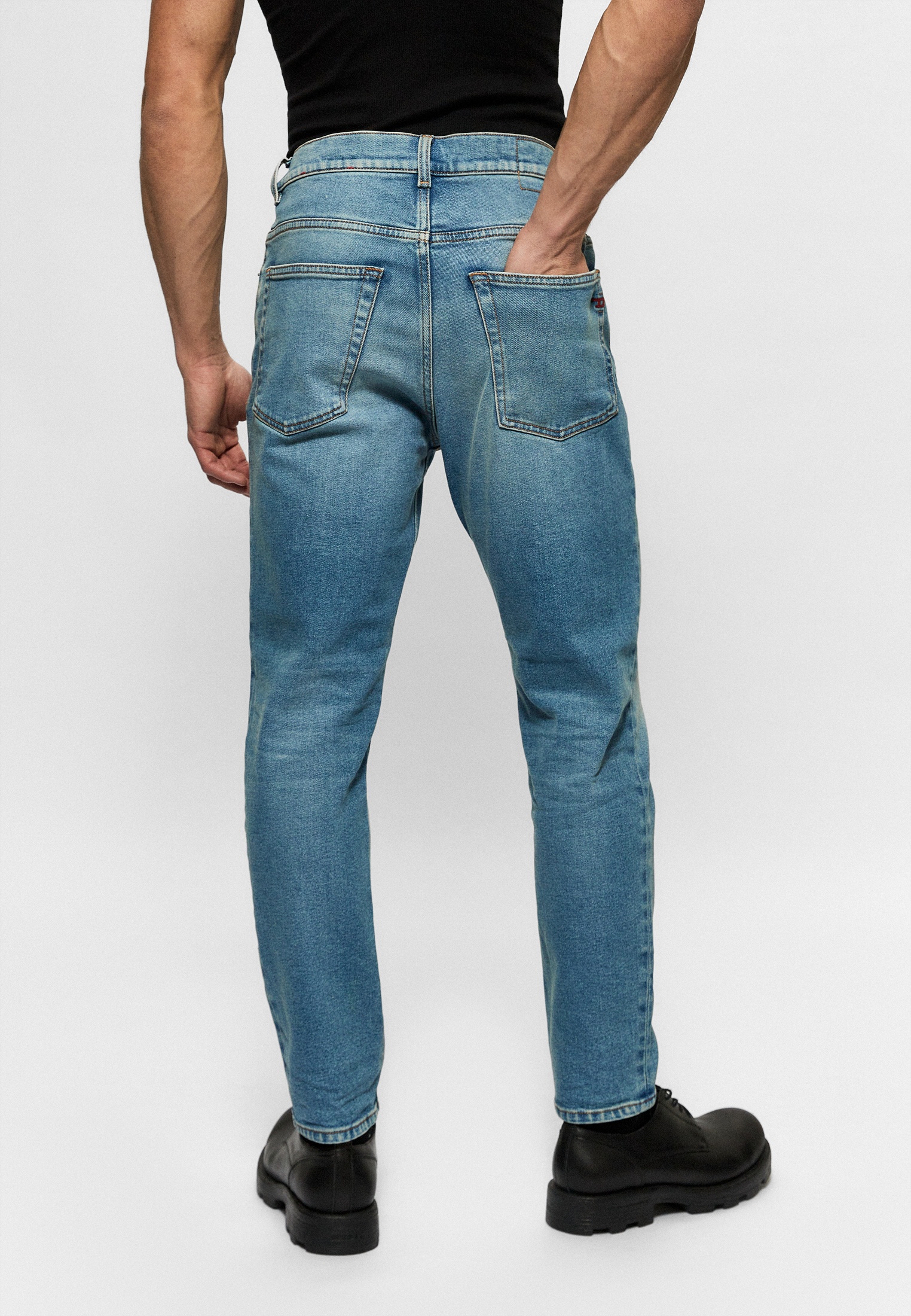 Мужские зауженные джинсы Diesel (Дизель) A0357109C77: изображение 3