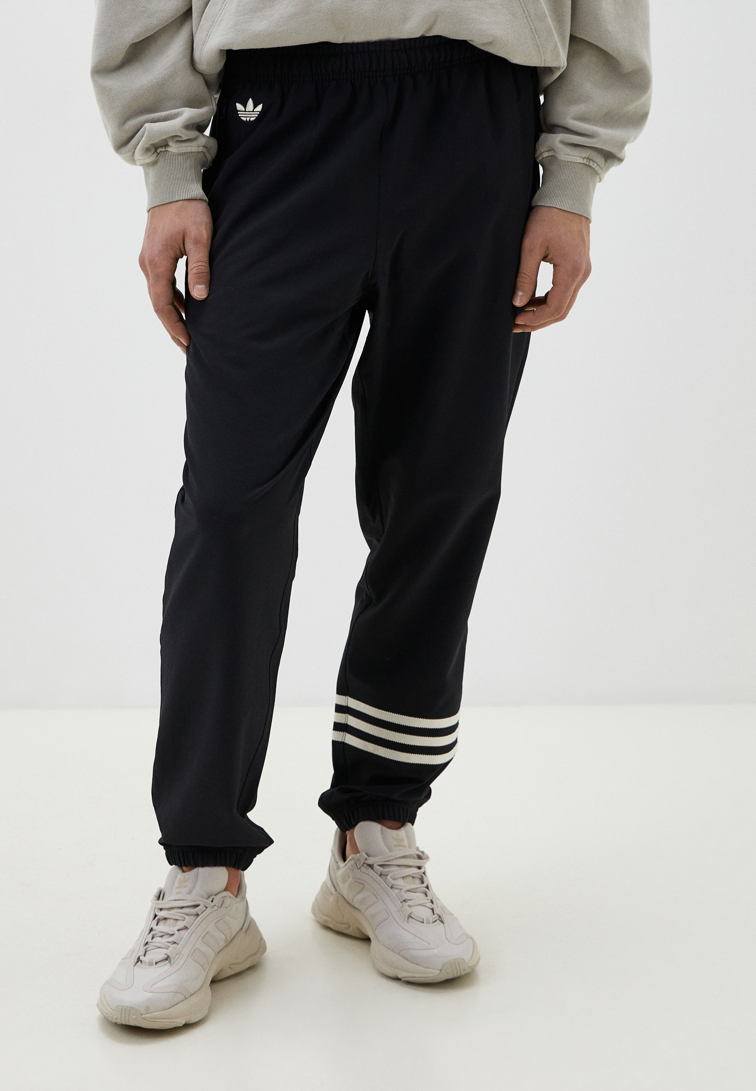 Мужские брюки Adidas Originals (Адидас Ориджиналс) HM1864