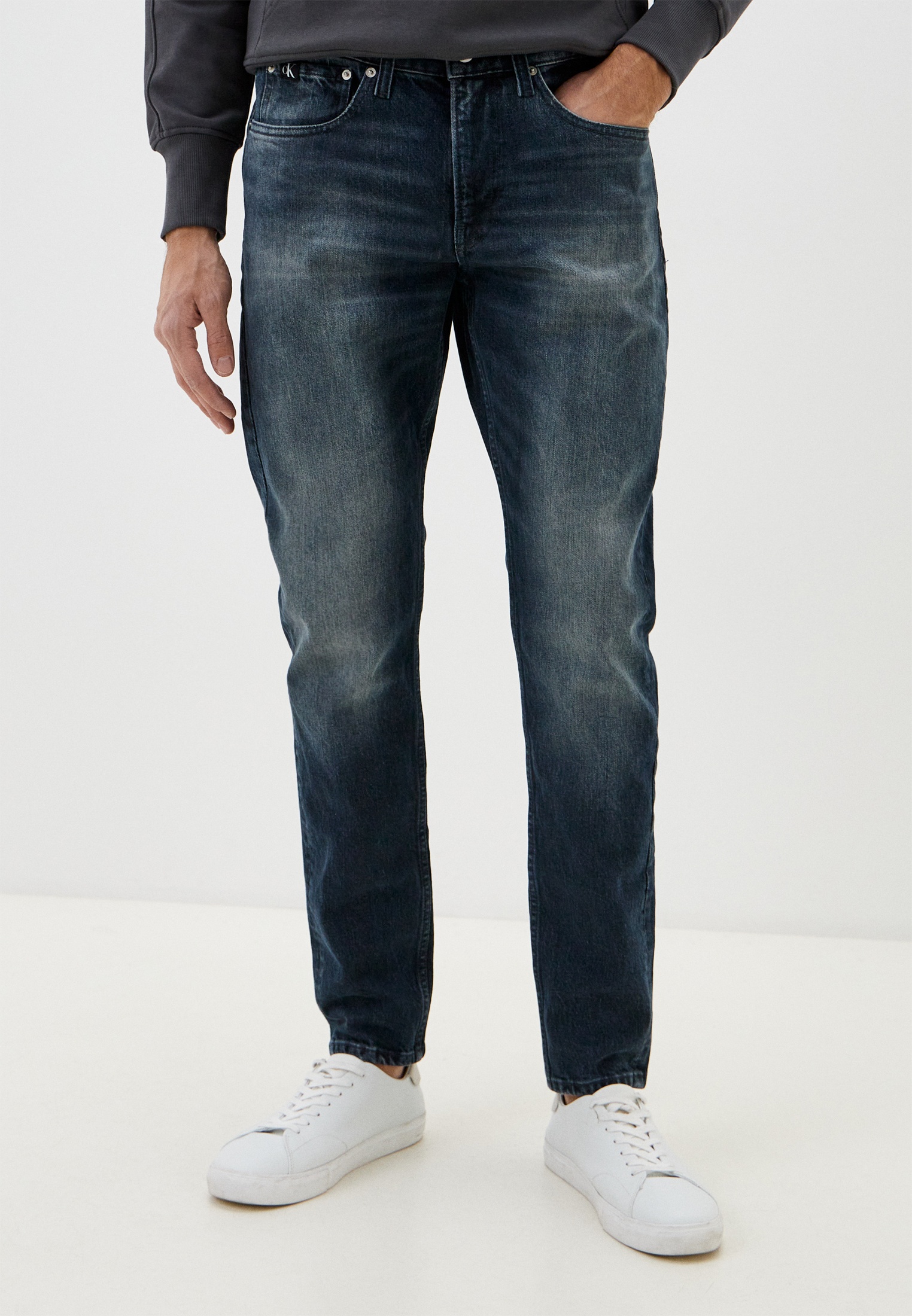 Зауженные джинсы Calvin Klein Jeans J30J324189