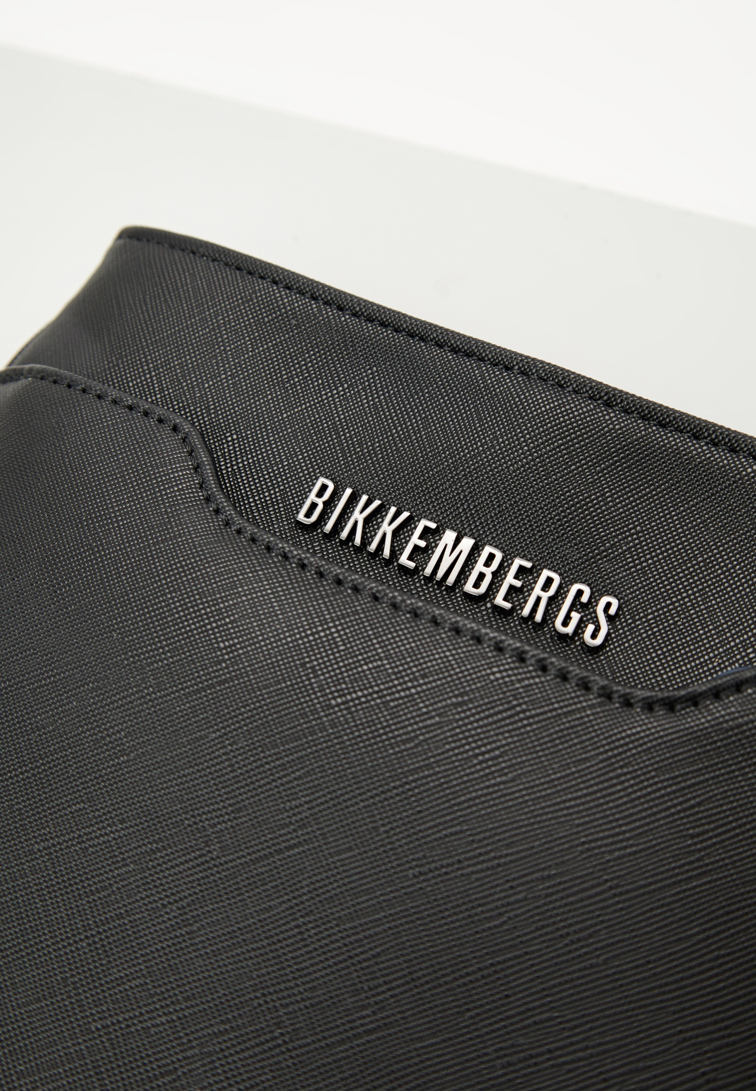 Сумка Bikkembergs (Биккембергс) BKBO00267P: изображение 3
