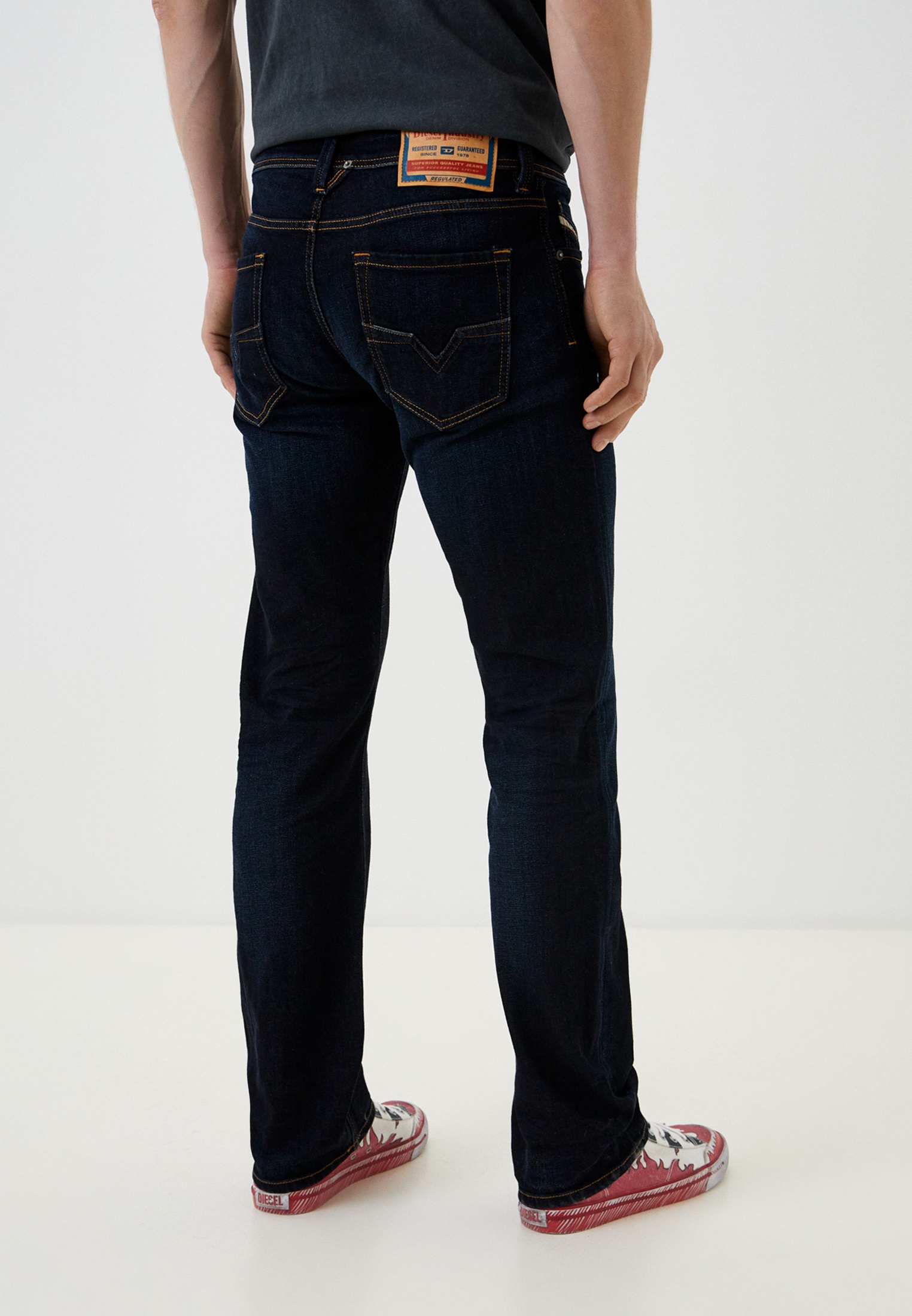 Мужские прямые джинсы Diesel (Дизель) 00C06Q009ZS: изображение 3