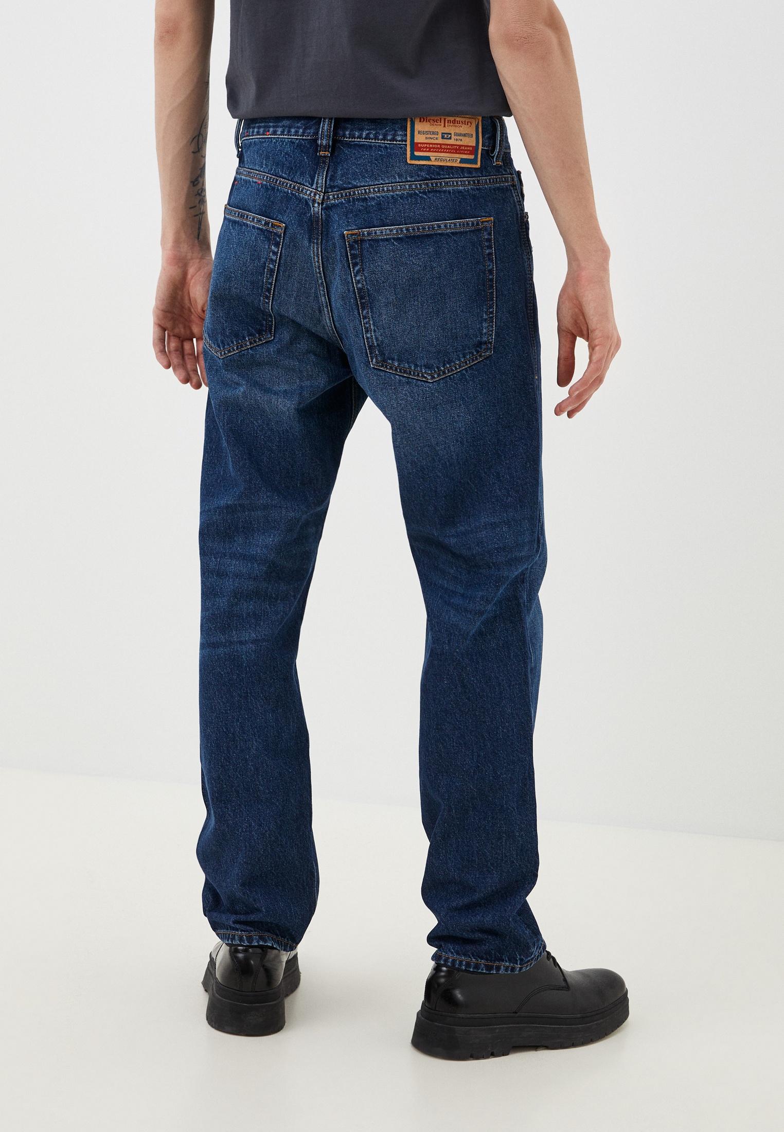 Мужские прямые джинсы Diesel (Дизель) A0356409I27: изображение 3