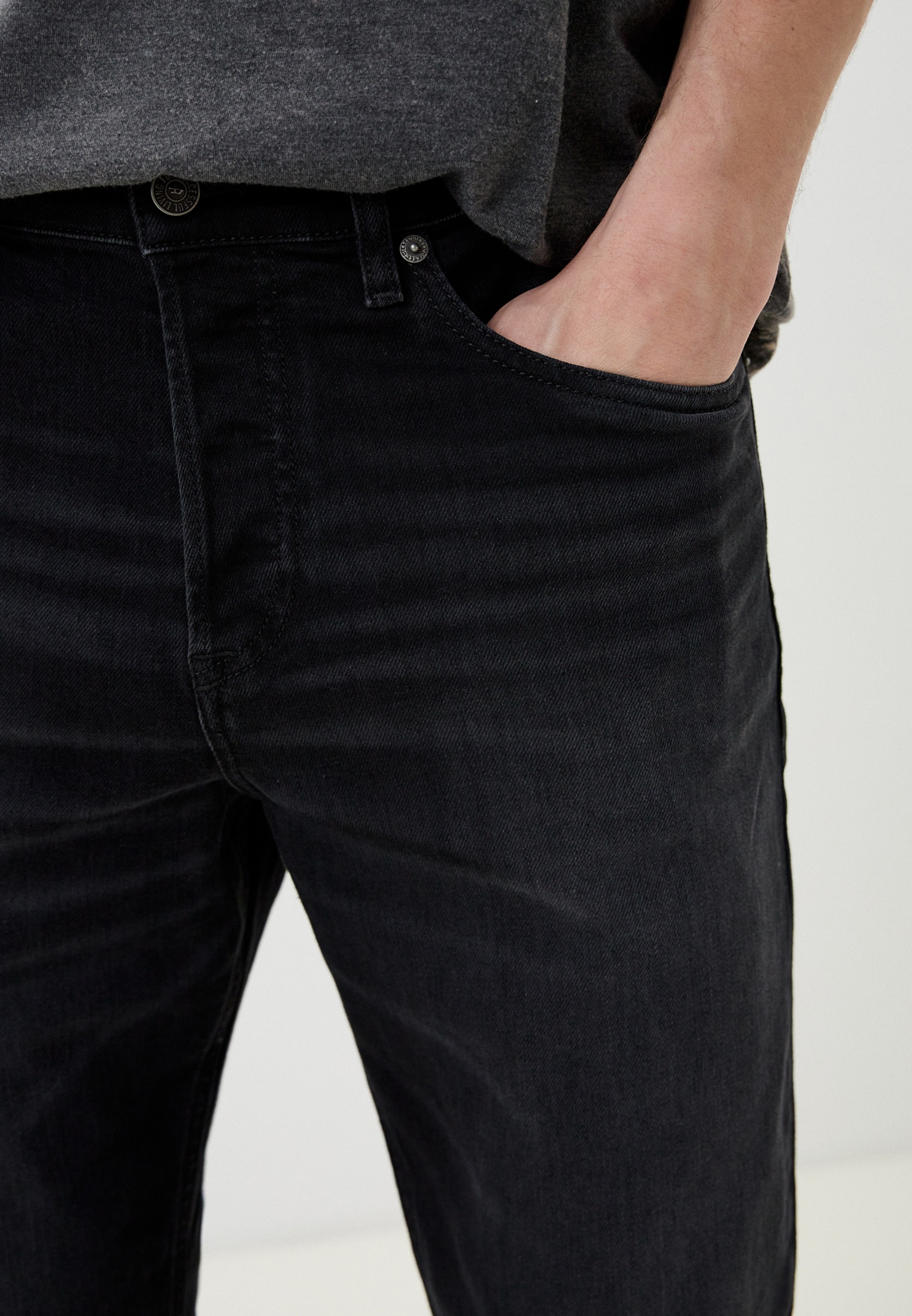 Мужские зауженные джинсы Diesel (Дизель) A0357109H32: изображение 4