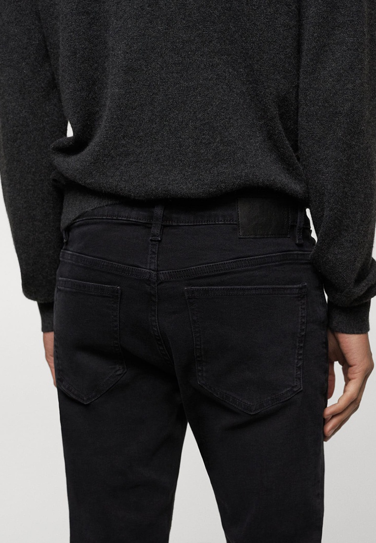 Зауженные джинсы мужские Mango Man 67010272 купить за 4730 руб.