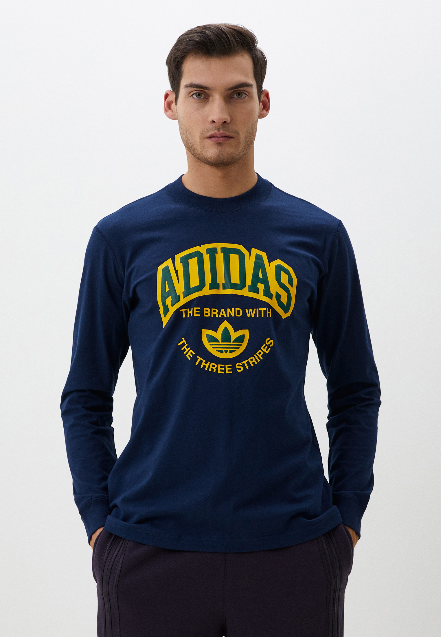 Футболка Adidas Originals (Адидас Ориджиналс) IS0212