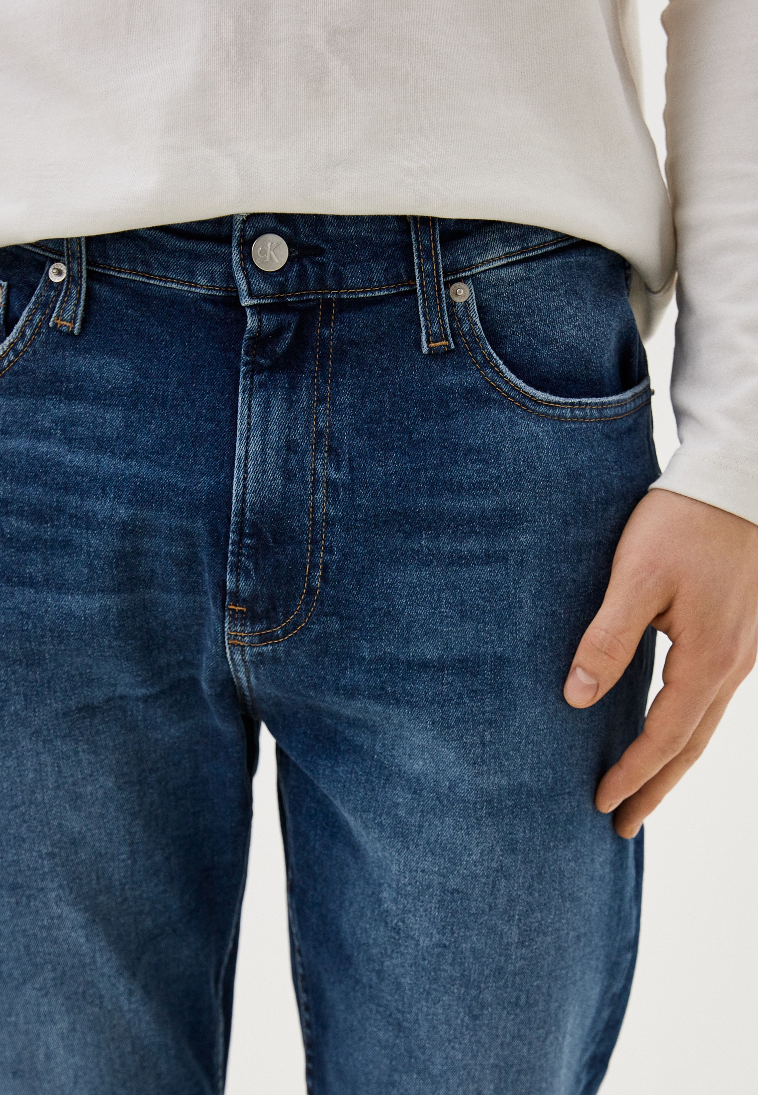 Зауженные джинсы мужские Calvin Klein Jeans J30J324187 купить за 15999 руб.