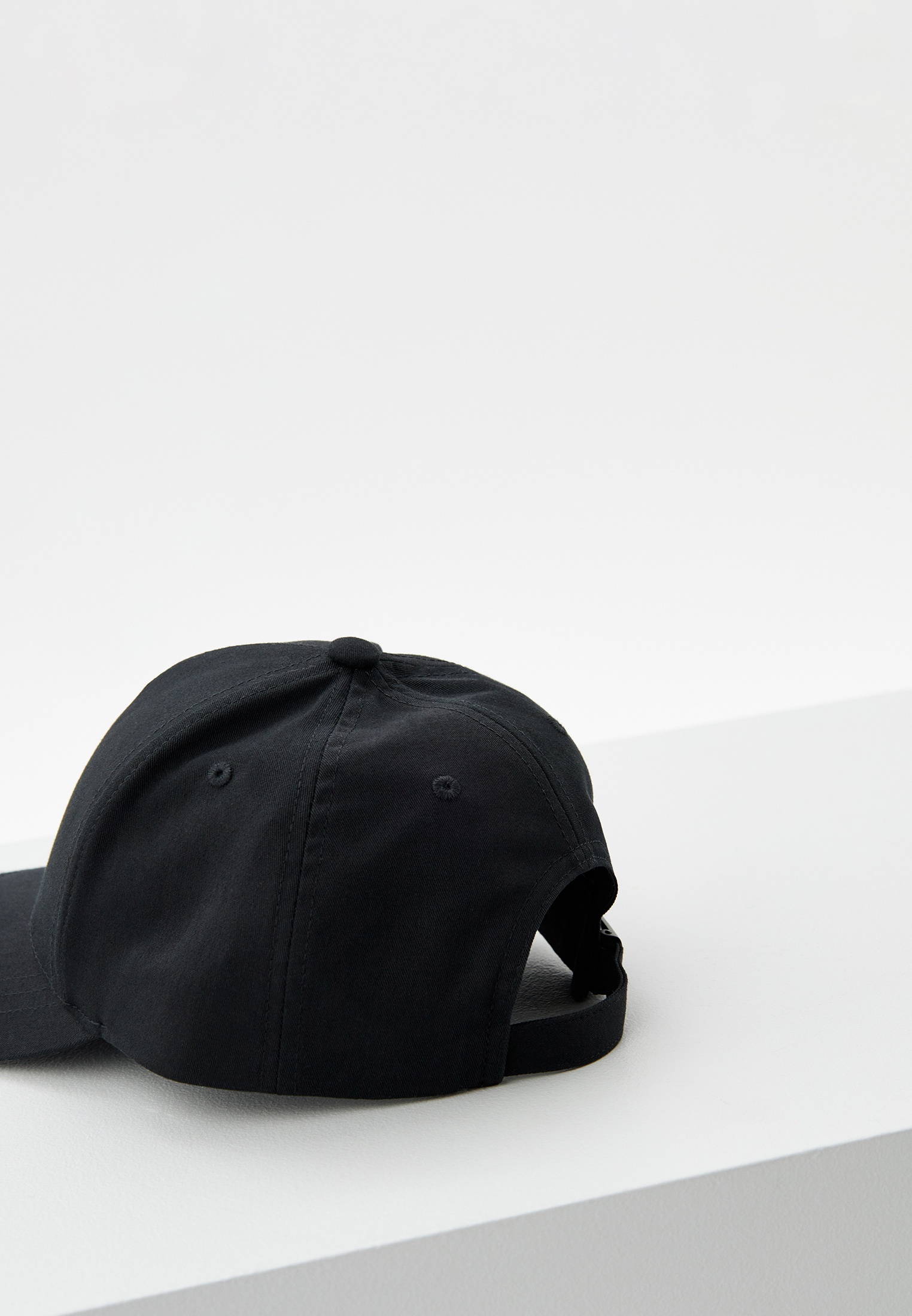 Бейсболка мужская Karl Lagerfeld 805616-541123 цвет черный купить за ...