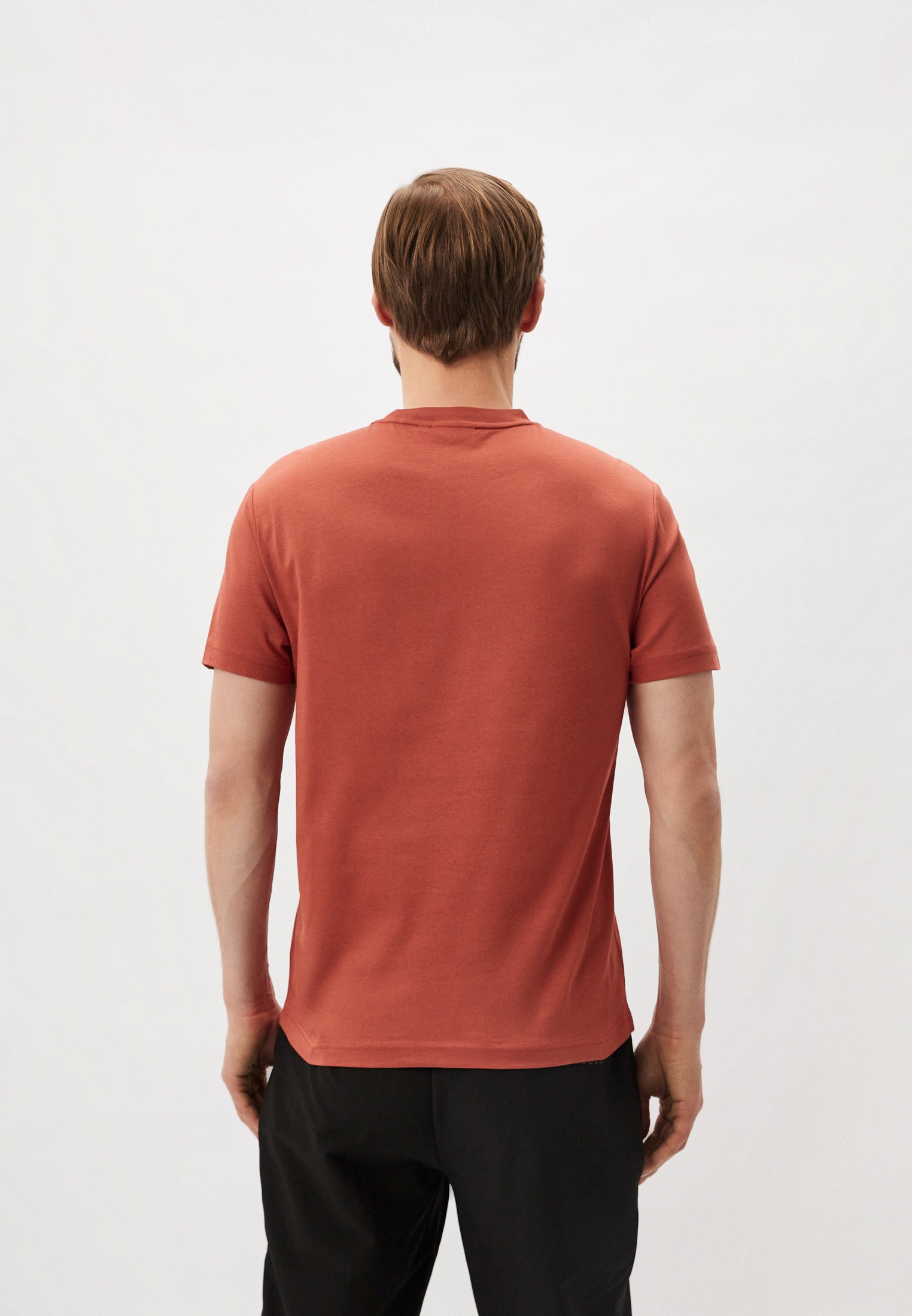 Мужская футболка Calvin Klein (Кельвин Кляйн) K10K112749: изображение 3