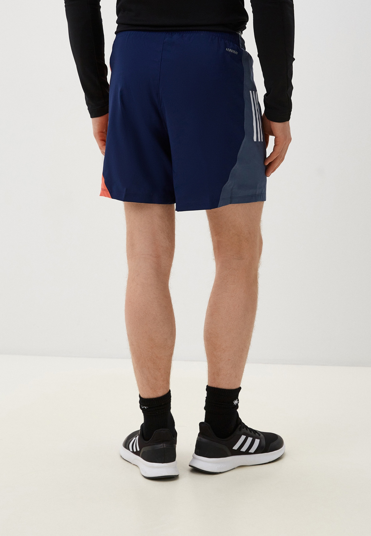 Мужские спортивные шорты Adidas (Адидас) IK4995 купить за 3099 руб.