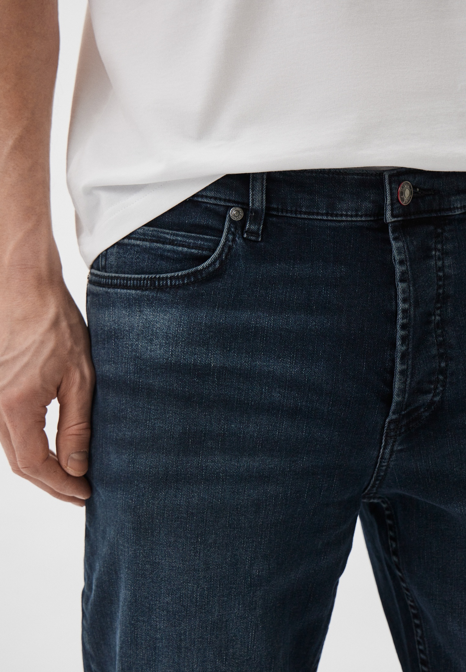 Мужские зауженные джинсы Hugo (Хуго) 50507848: изображение 4
