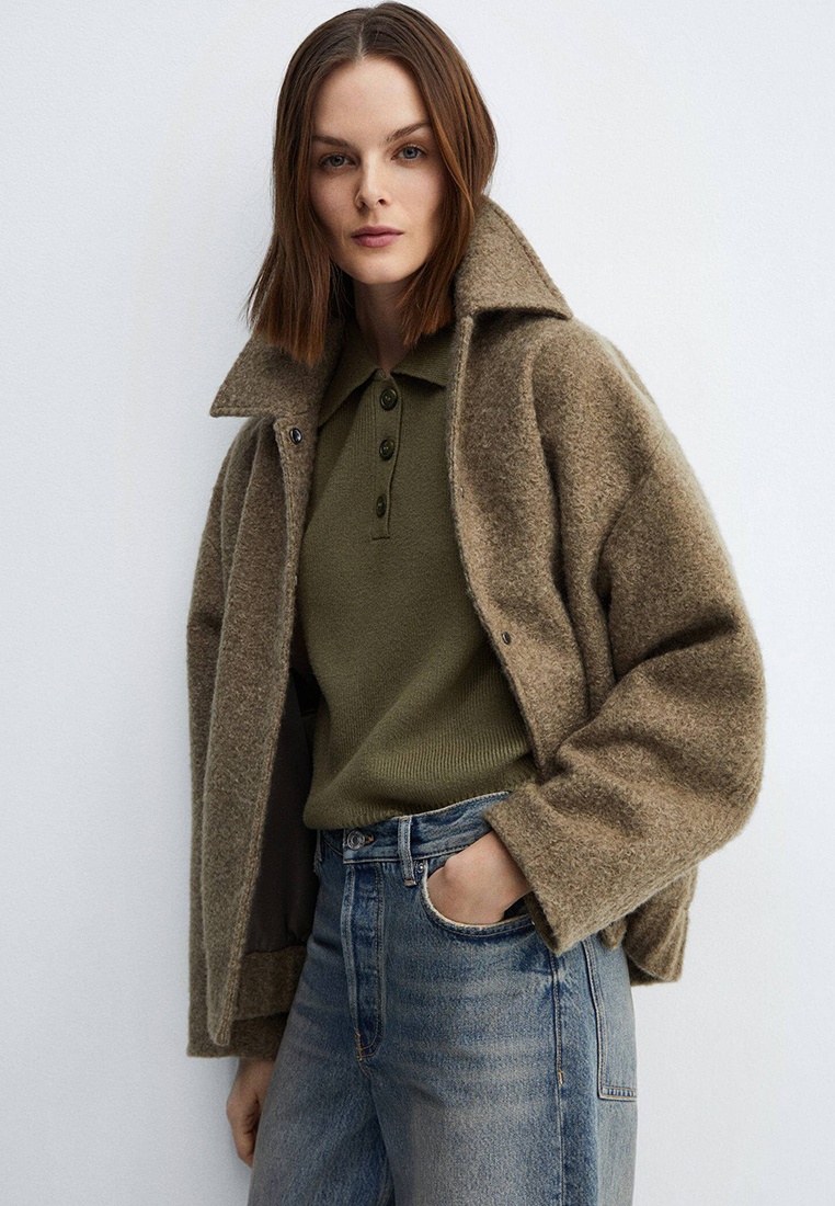 Жилет женский Mango (Манго) 67064044 цвет хаки купить за 4099 руб.