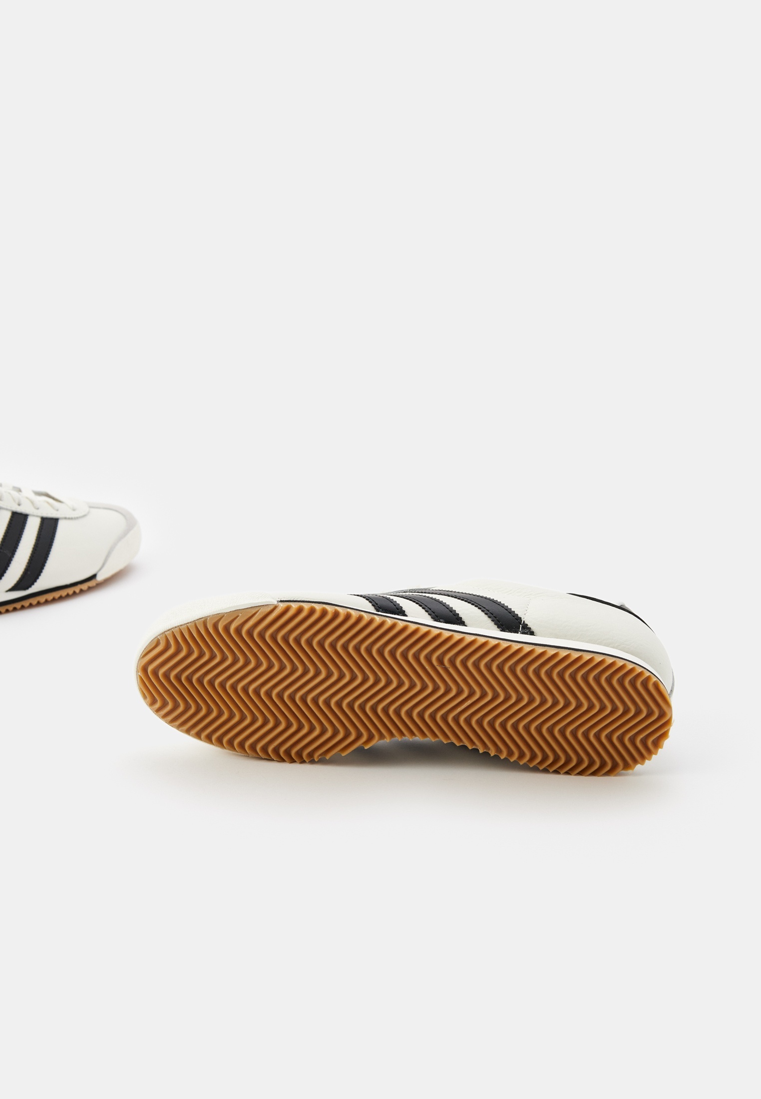 Мужские кеды Adidas Originals (Адидас Ориджиналс) IG8950: изображение 10