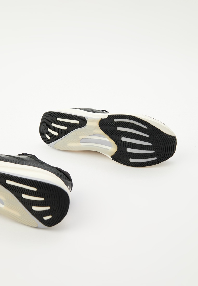 Мужские кроссовки Adidas (Адидас) IG5844: изображение 5