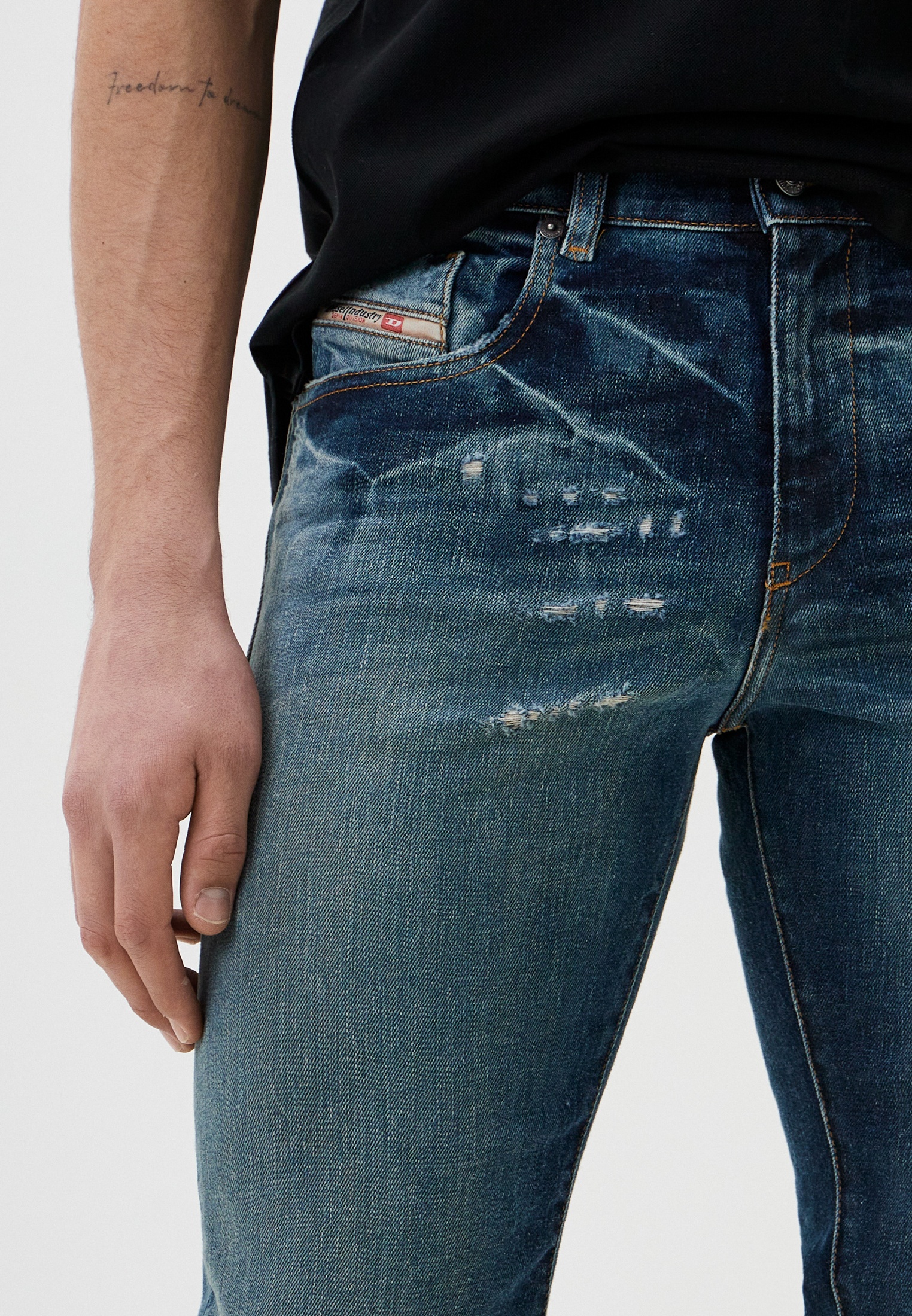 Мужские зауженные джинсы Diesel (Дизель) A0356309E14: изображение 4