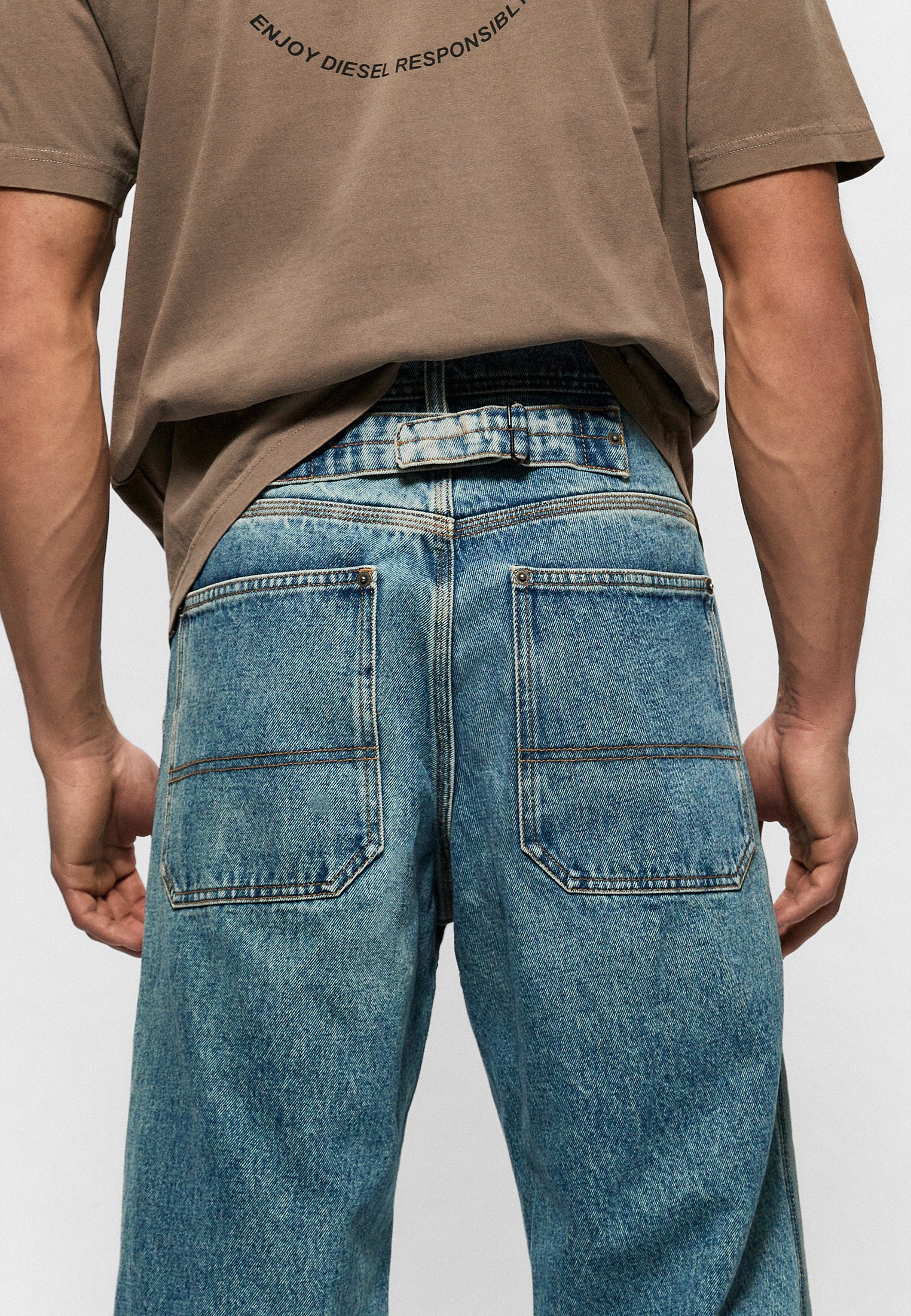 Мужские прямые джинсы Diesel (Дизель) A039050NCAL: изображение 5