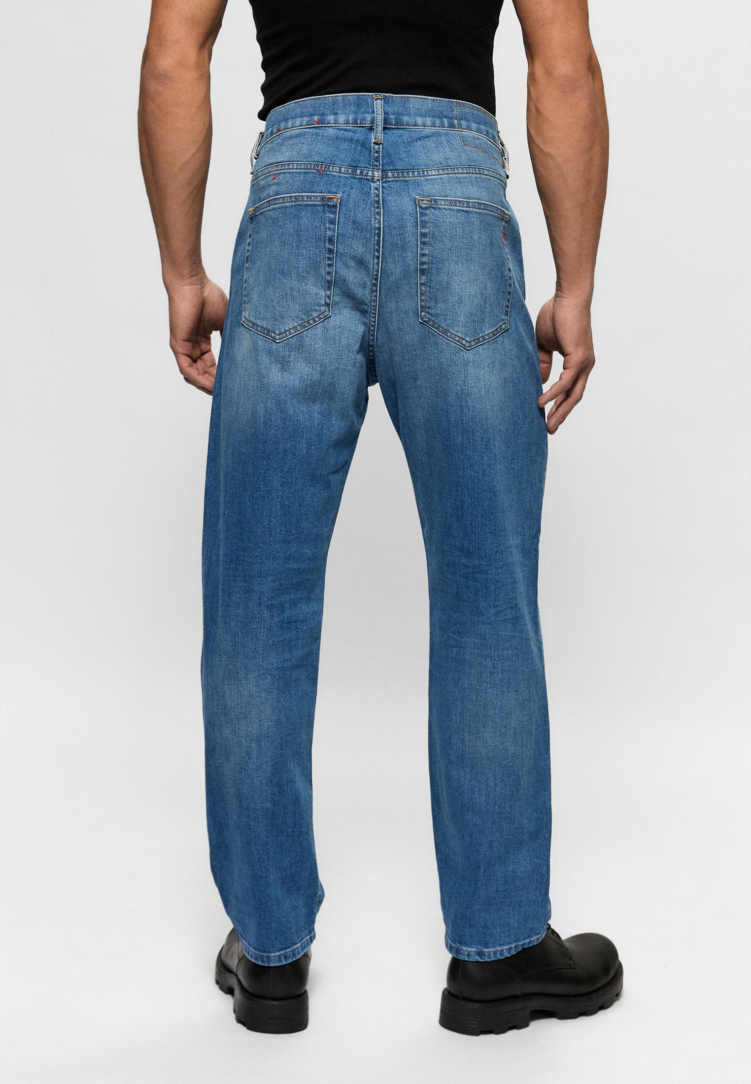 Мужские прямые джинсы Diesel (Дизель) A051570EHAJ: изображение 3