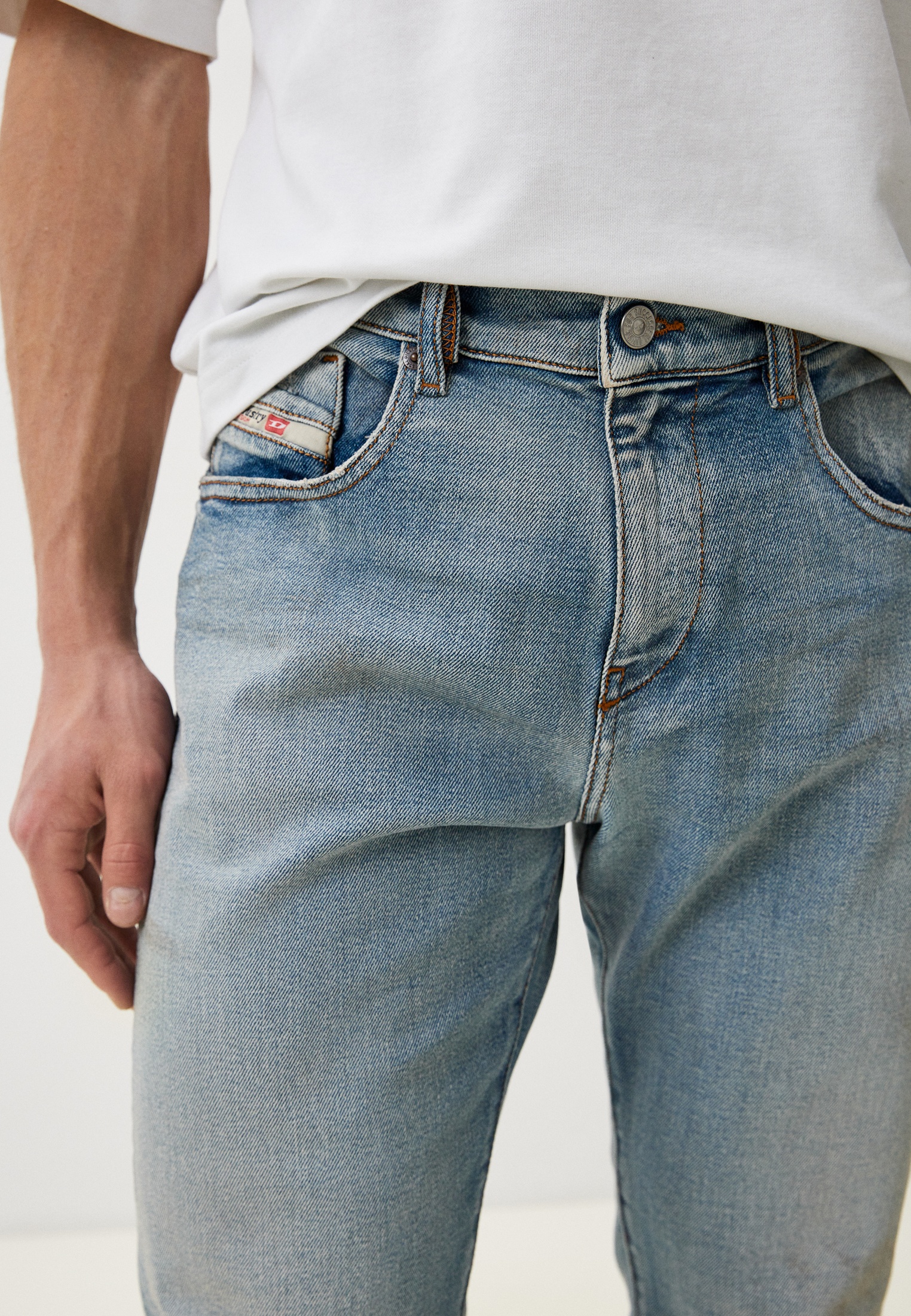 Мужские зауженные джинсы Diesel (Дизель) A0356309E84: изображение 4