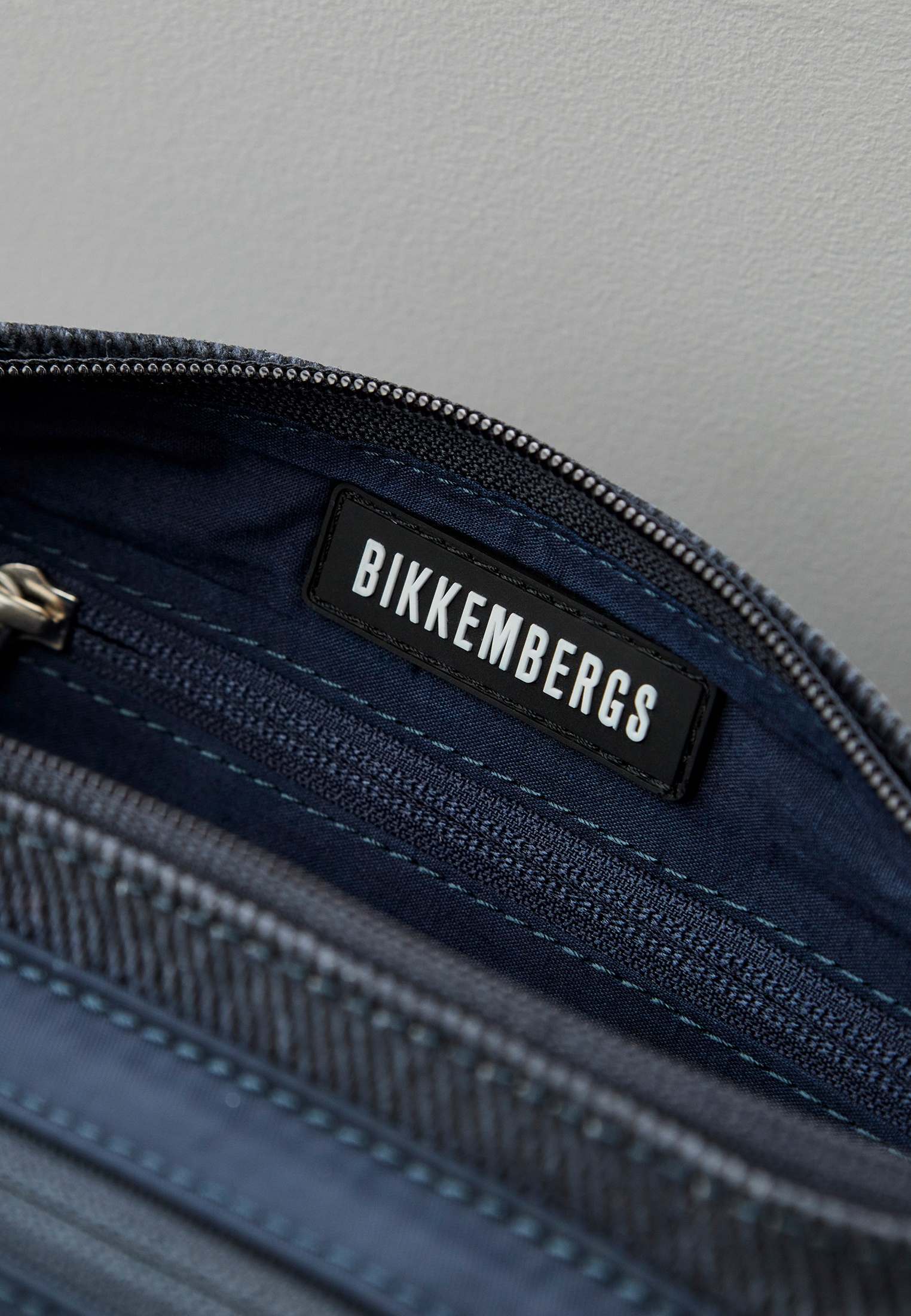 Поясная сумка Bikkembergs (Биккембергс) BKBO00500T: изображение 4