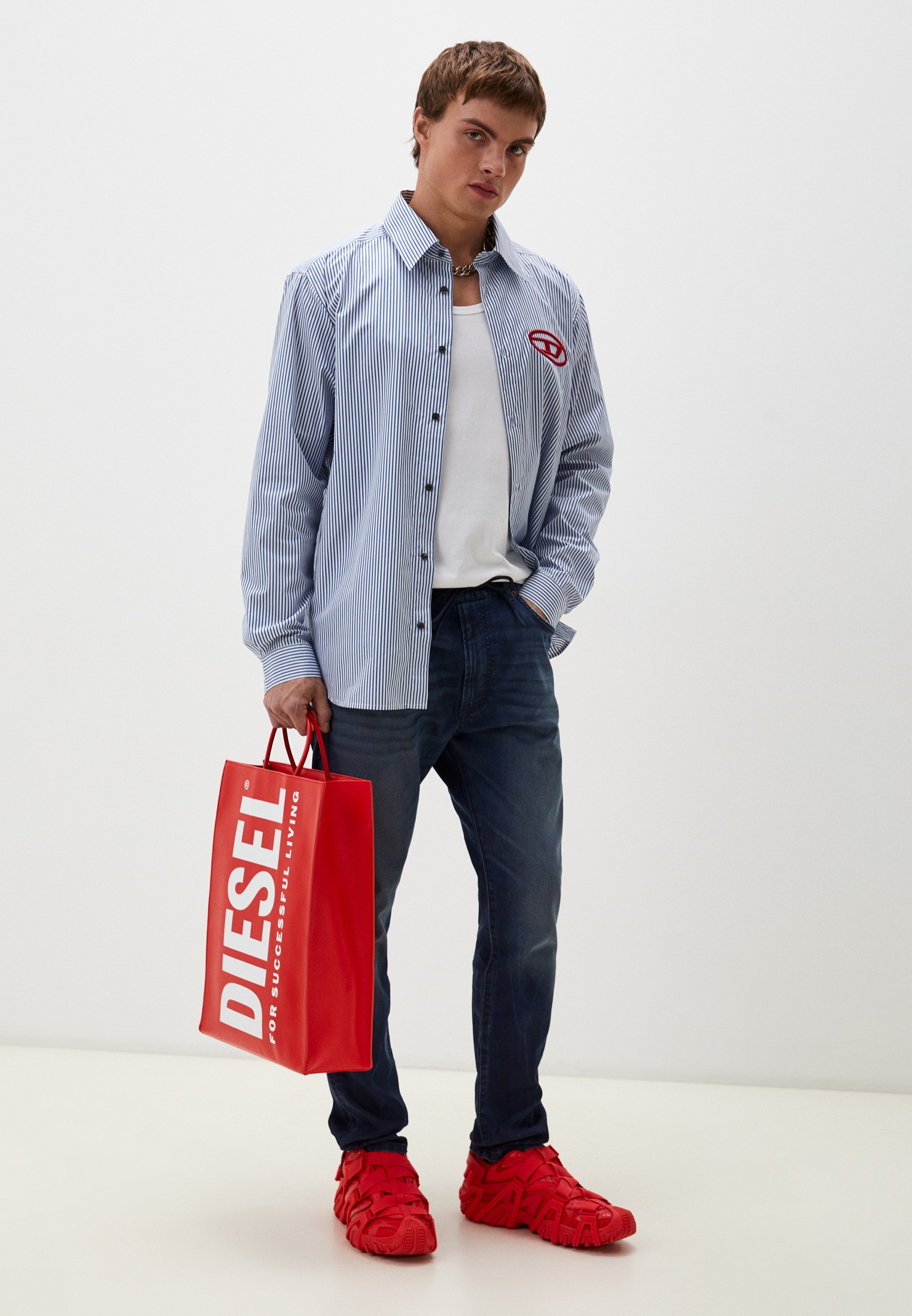 Мужские зауженные джинсы Diesel (Дизель) A09721068DV: изображение 4