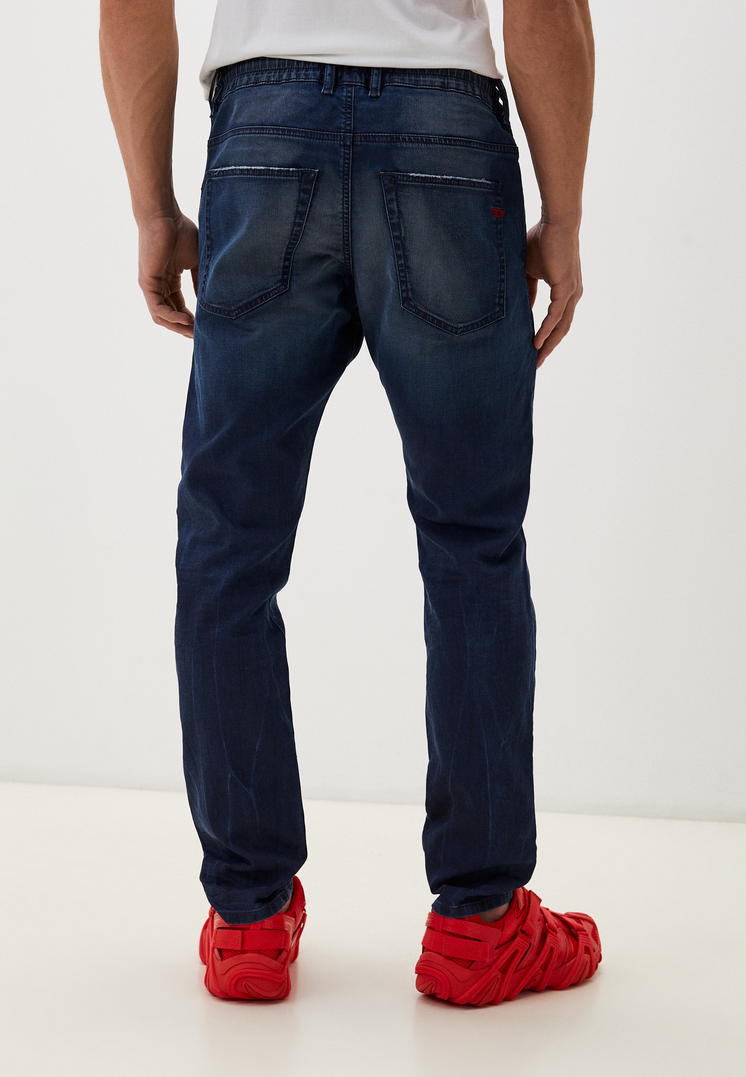 Мужские зауженные джинсы Diesel (Дизель) A09721068DV: изображение 6