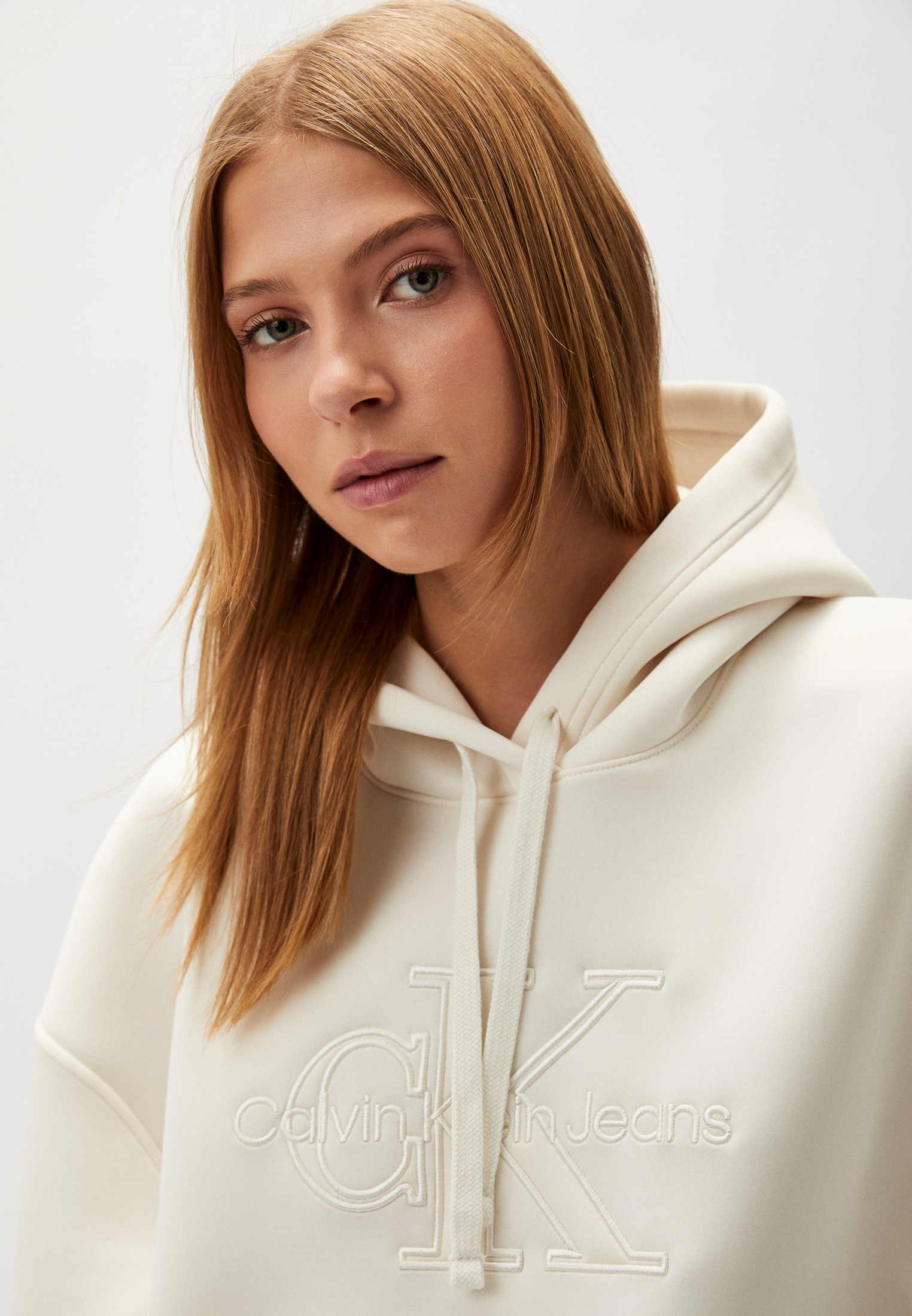 Женские худи Calvin Klein Jeans J20J224351 купить за 7590 руб.