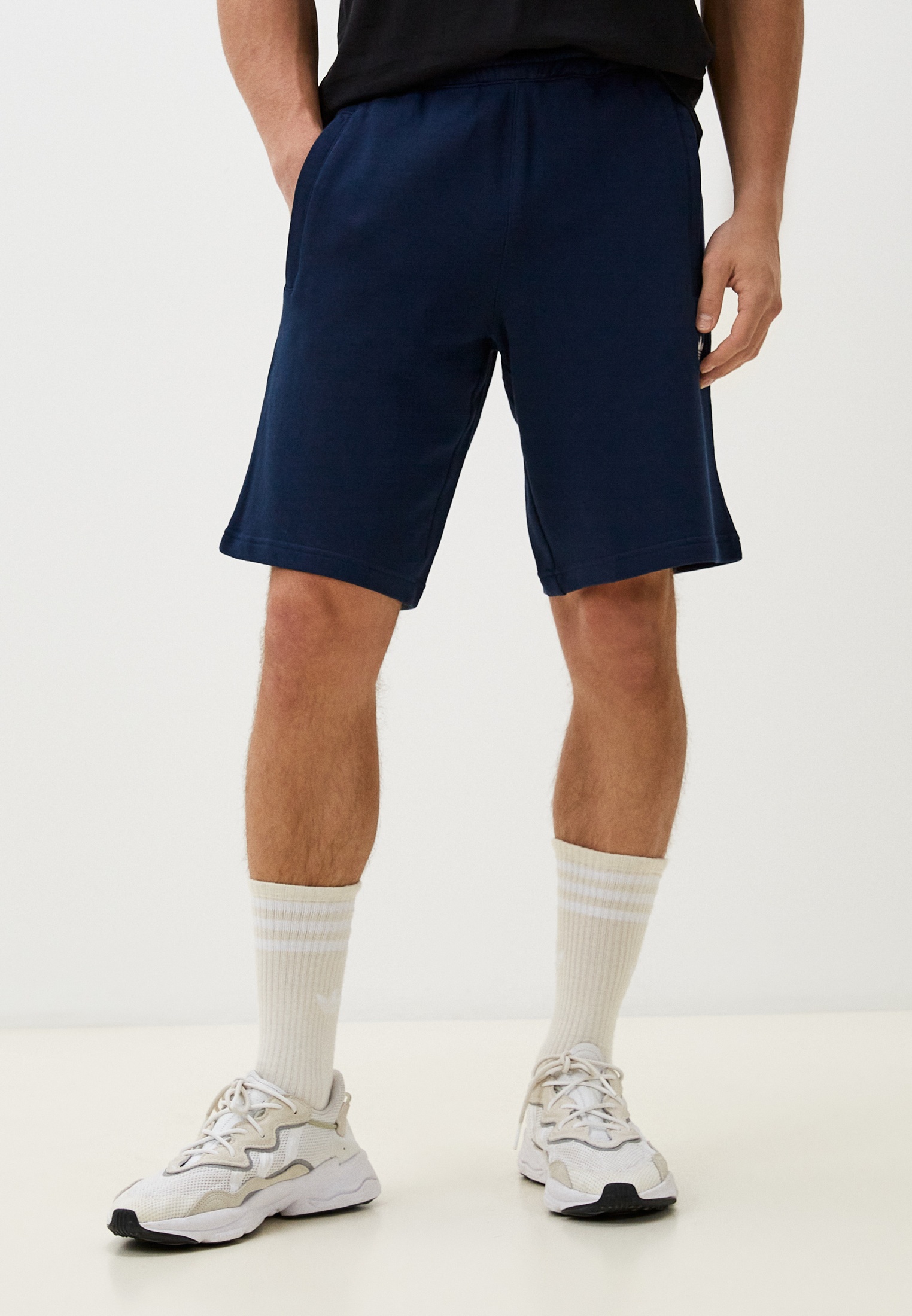 Мужские шорты Adidas Originals (Адидас Ориджиналс) IY8521
