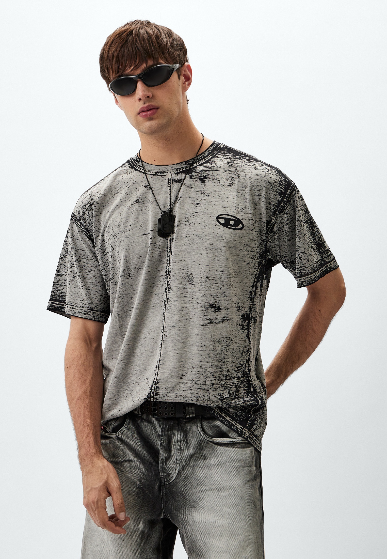 Футболка Diesel (Дизель) A147380DRAN