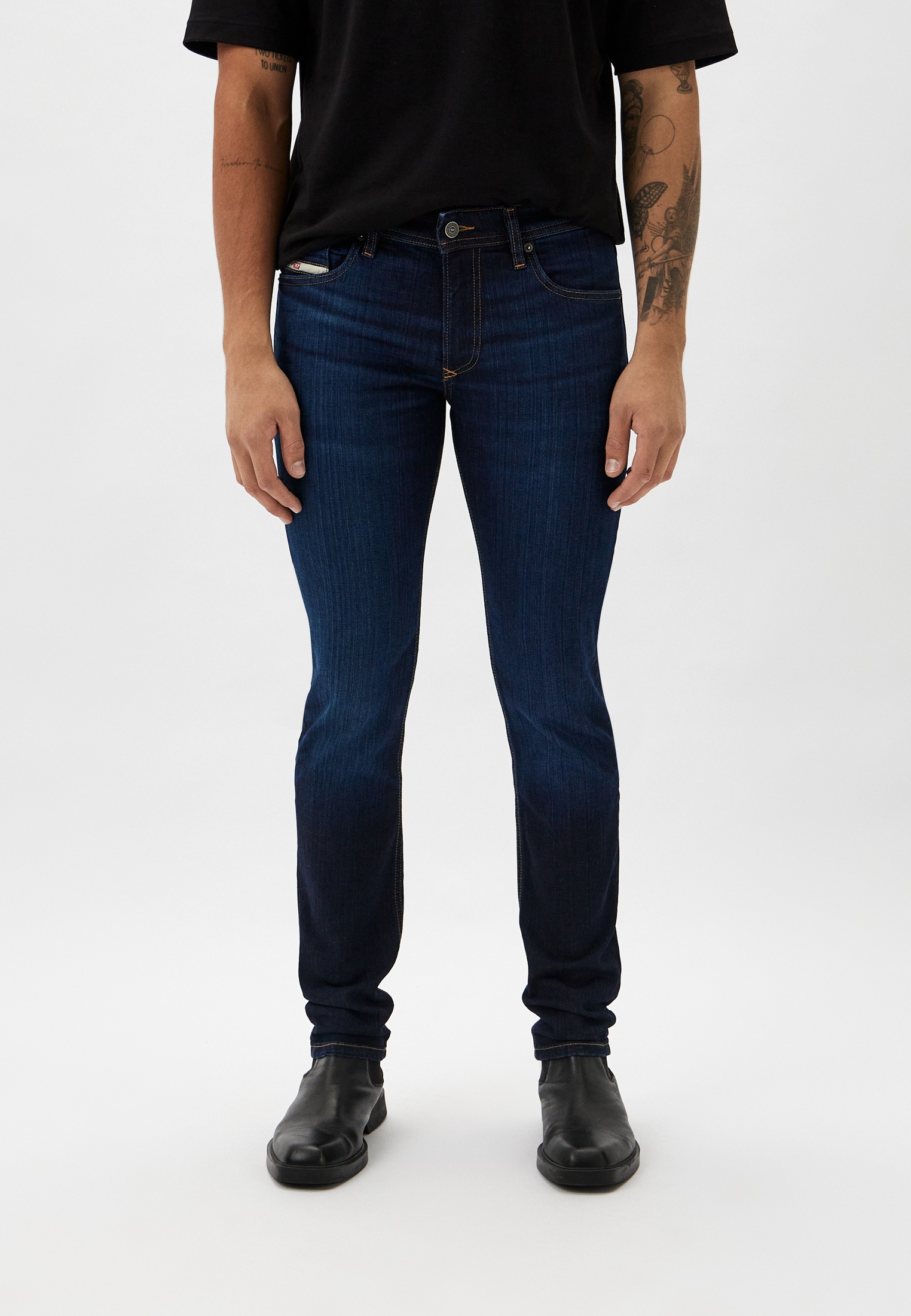 Мужские зауженные джинсы Diesel (Дизель) A035940ENAJ: изображение 1