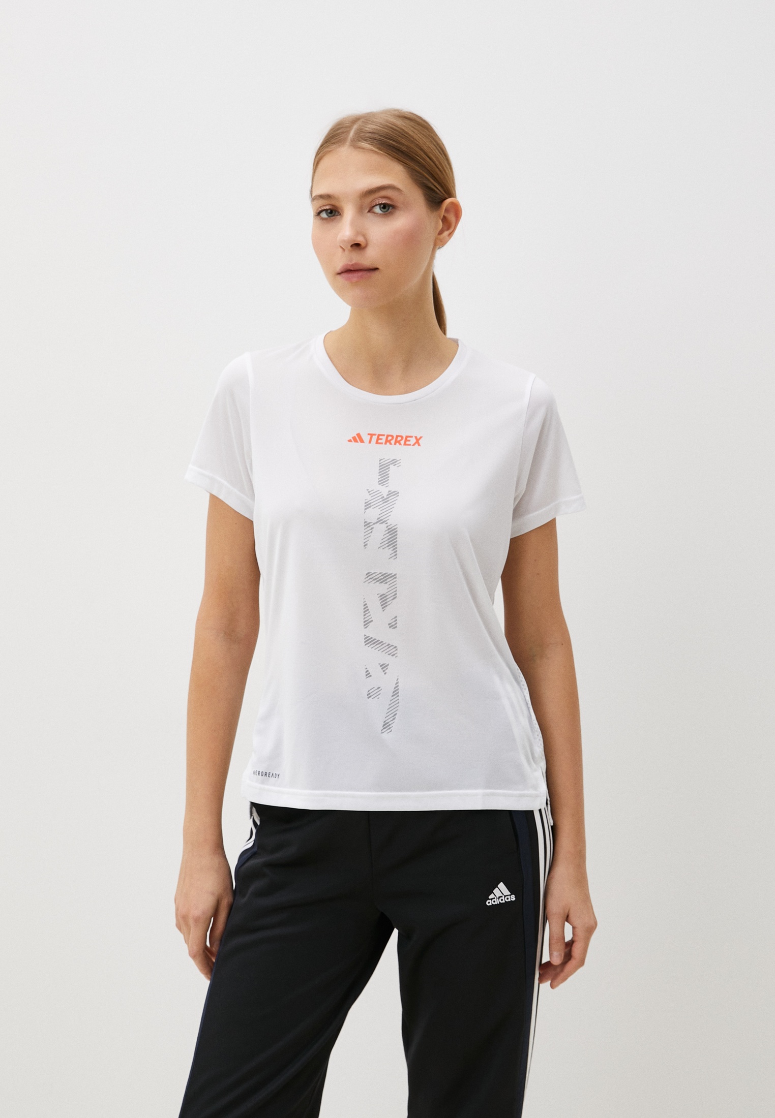 Футболка Adidas (Адидас) HT9415
