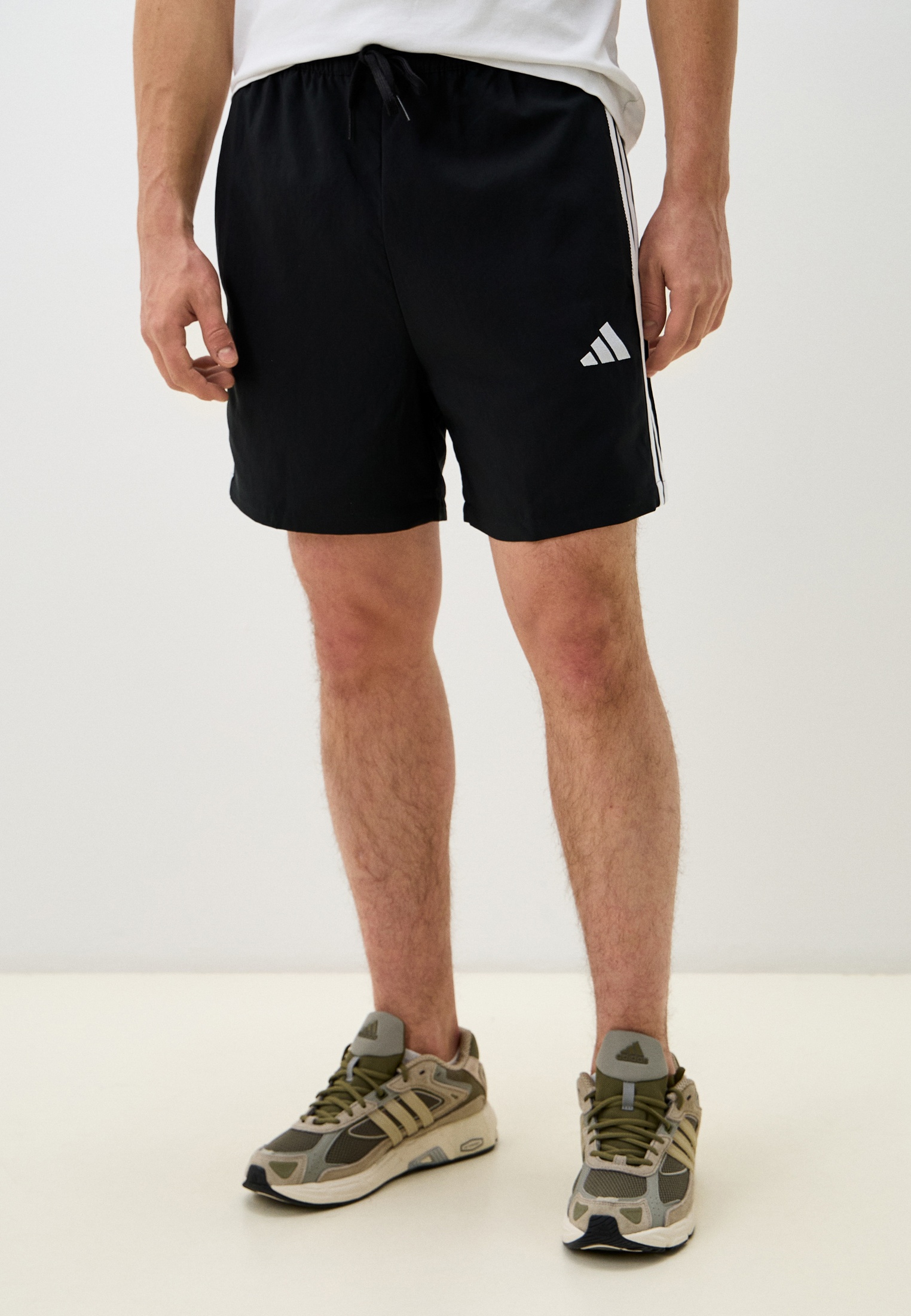 Мужские шорты Adidas (Адидас) JE6436
