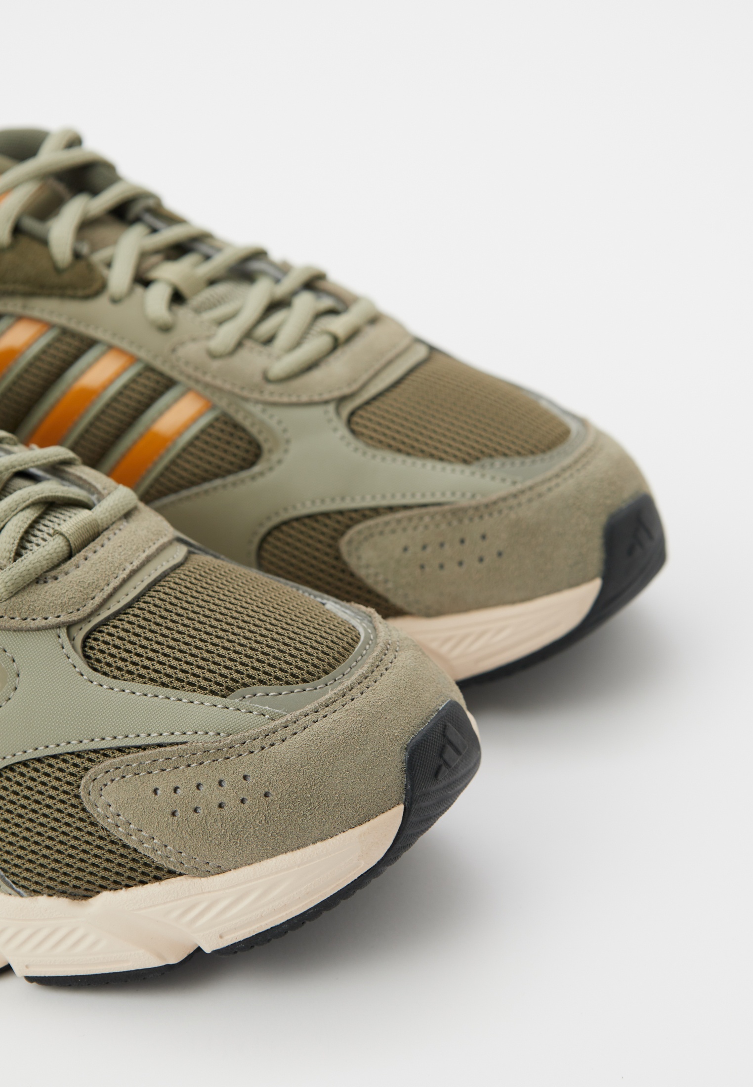 Мужские кроссовки Adidas (Адидас) JH6848: изображение 2