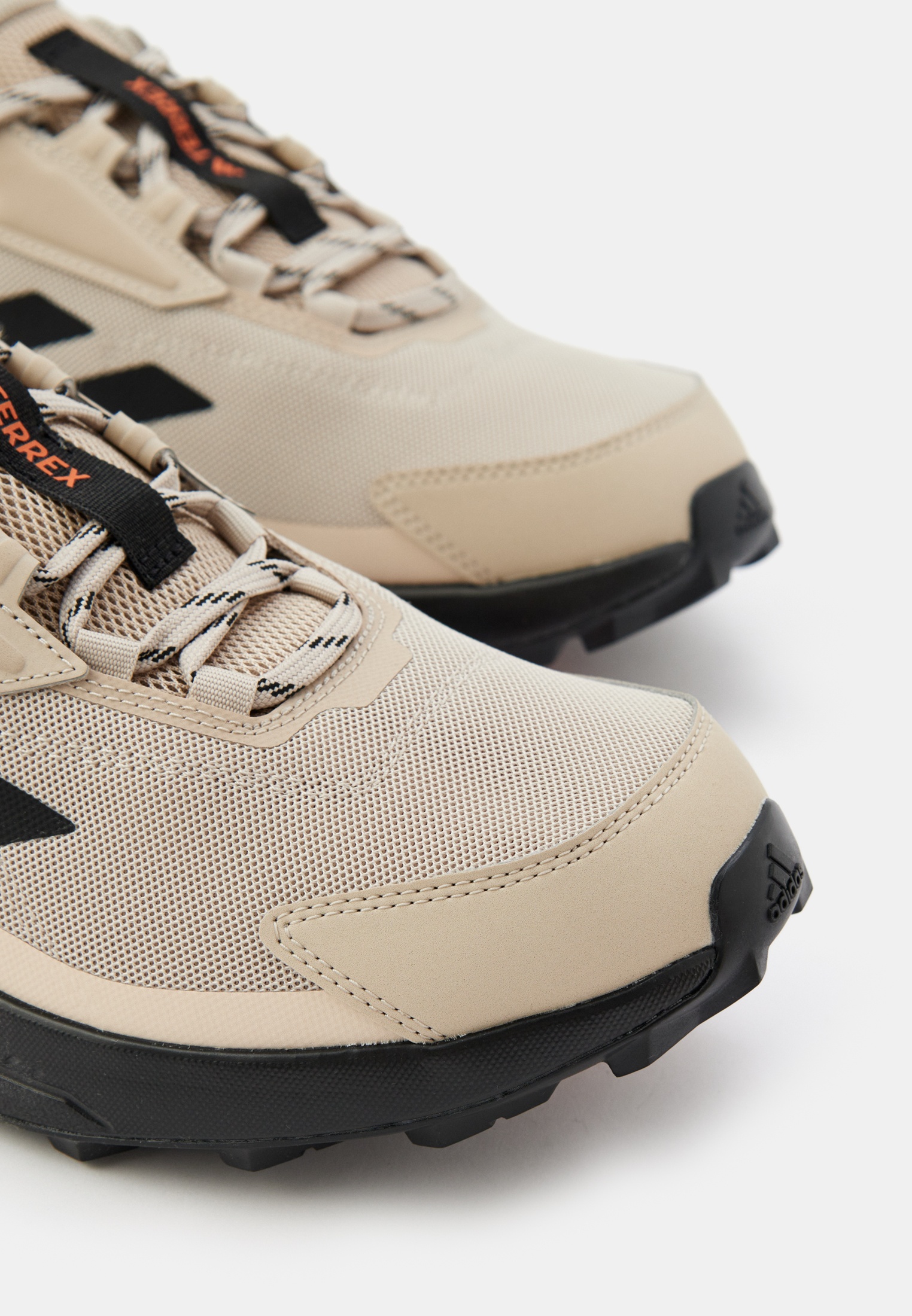 Мужские кроссовки Adidas (Адидас) IH3545: изображение 2