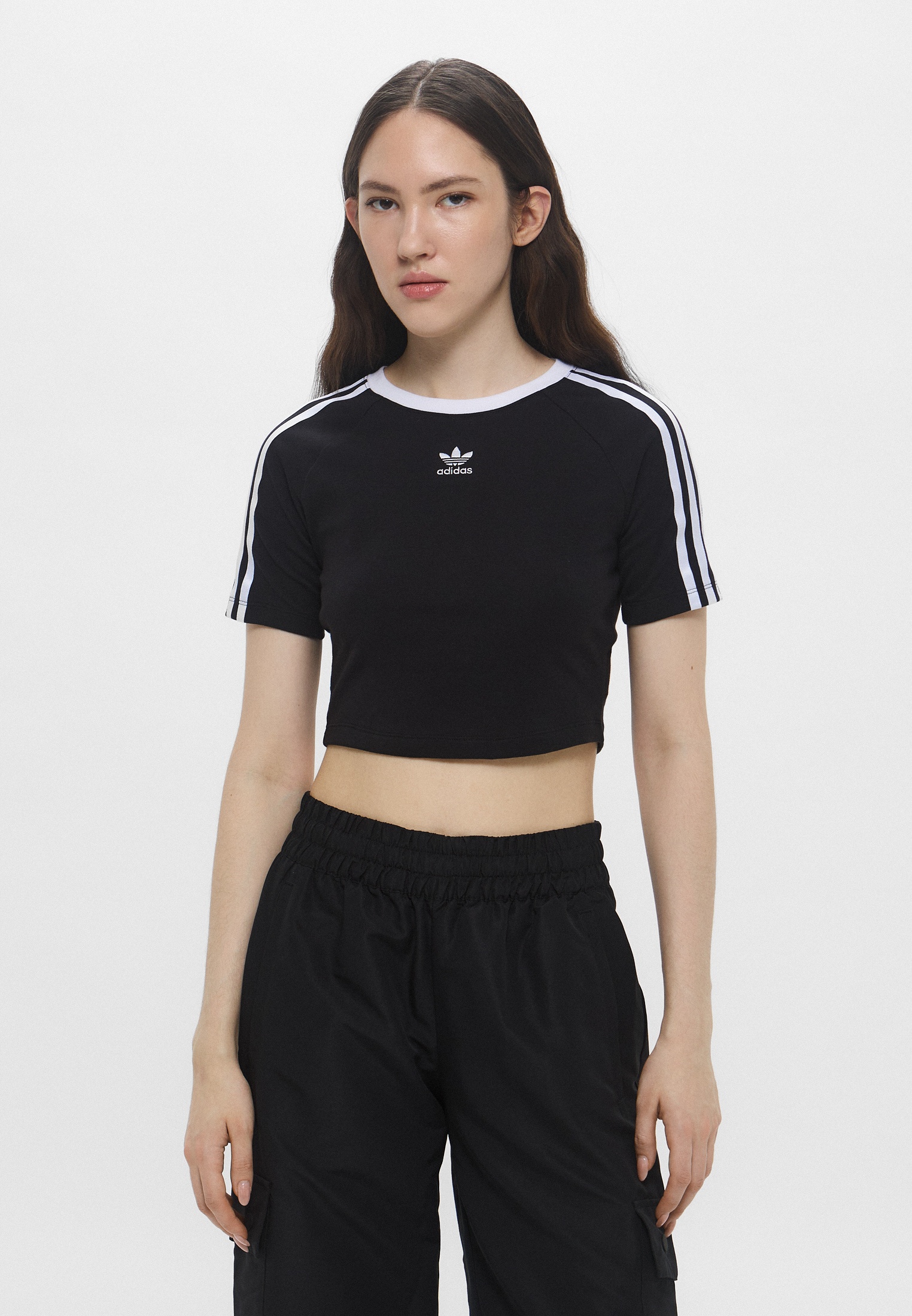 Футболка Adidas Originals (Адидас Ориджиналс) IU2532