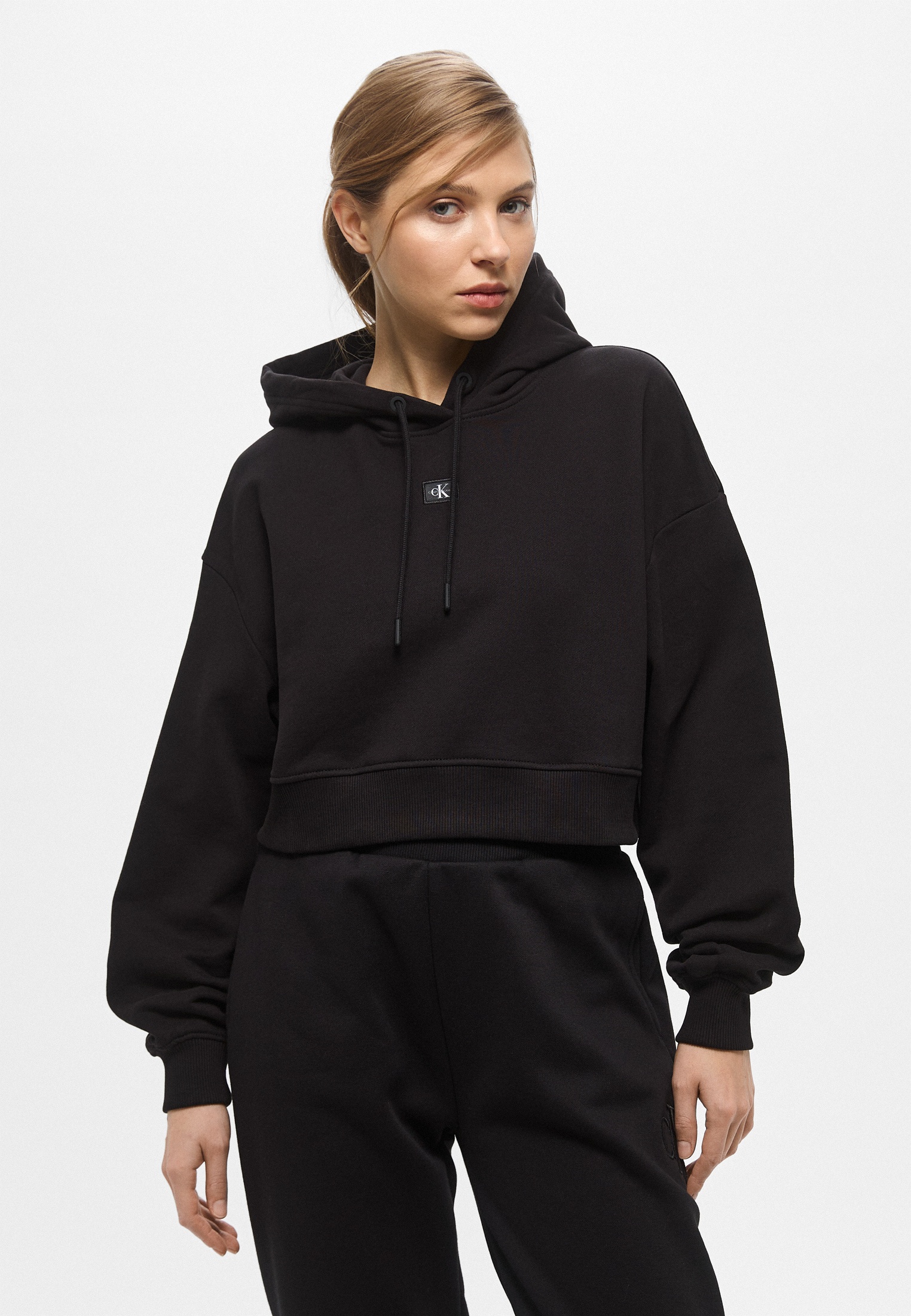Женские худи Calvin Klein Jeans J20J224746