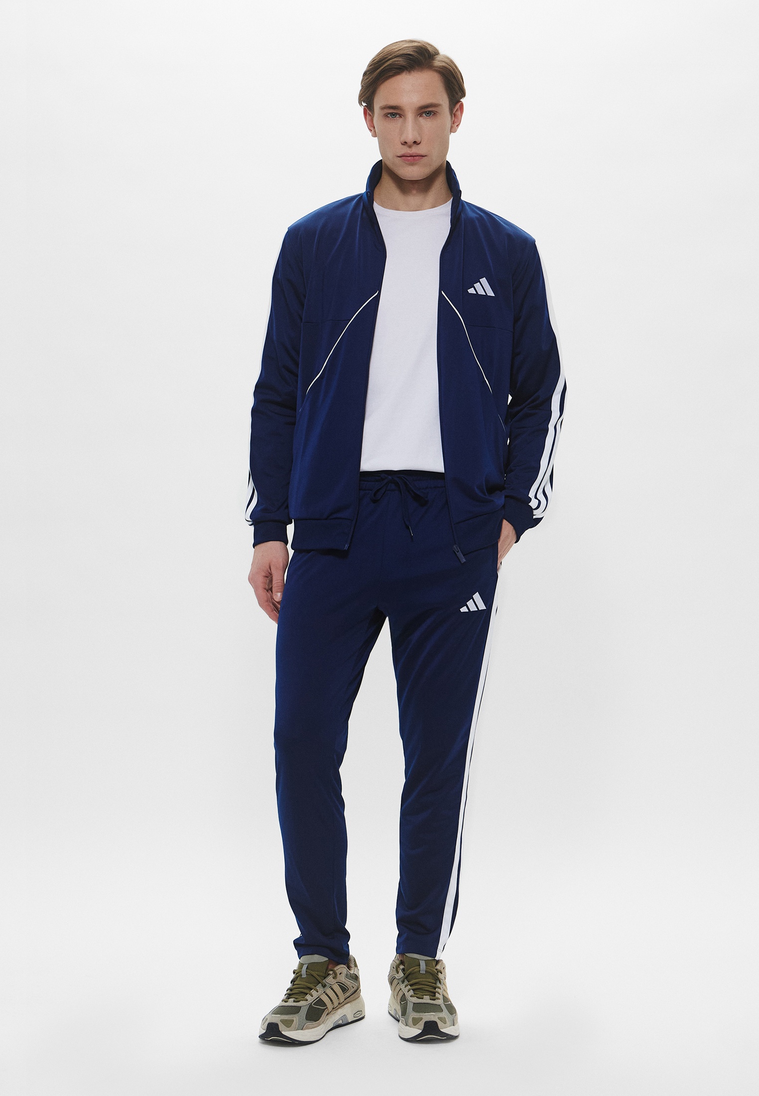 Спортивный костюм Adidas (Адидас) Костюм спортивный adidas