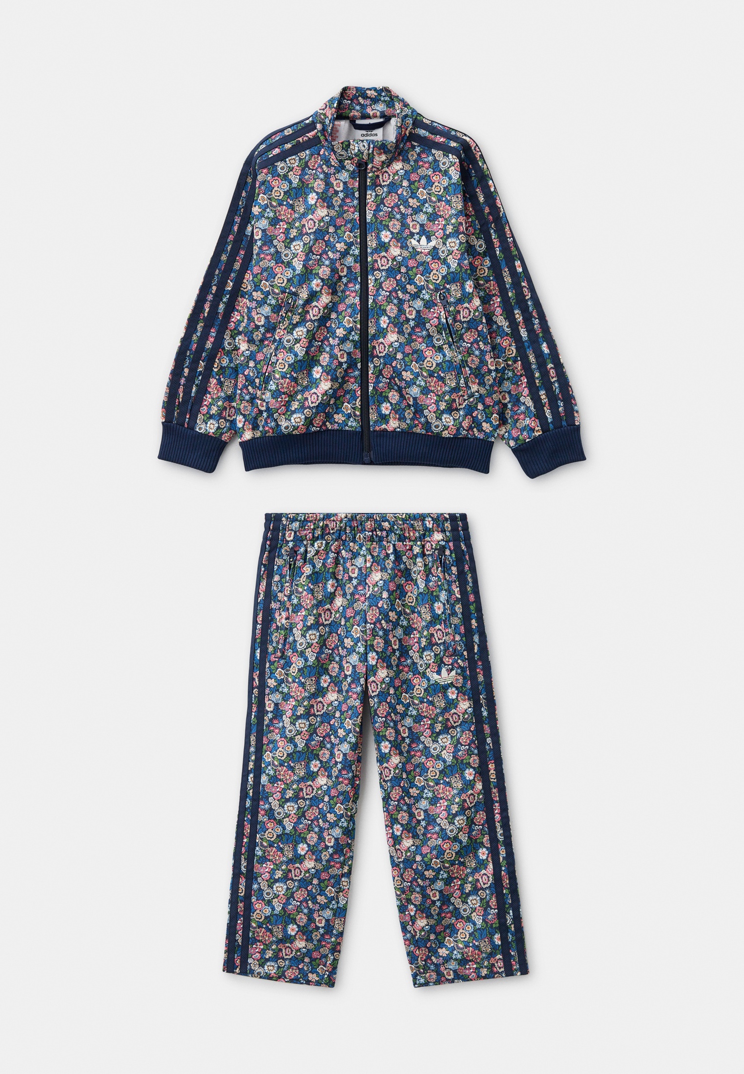 Спортивный костюм Adidas Originals (Адидас Ориджиналс) Костюм спортивный adidas Originals