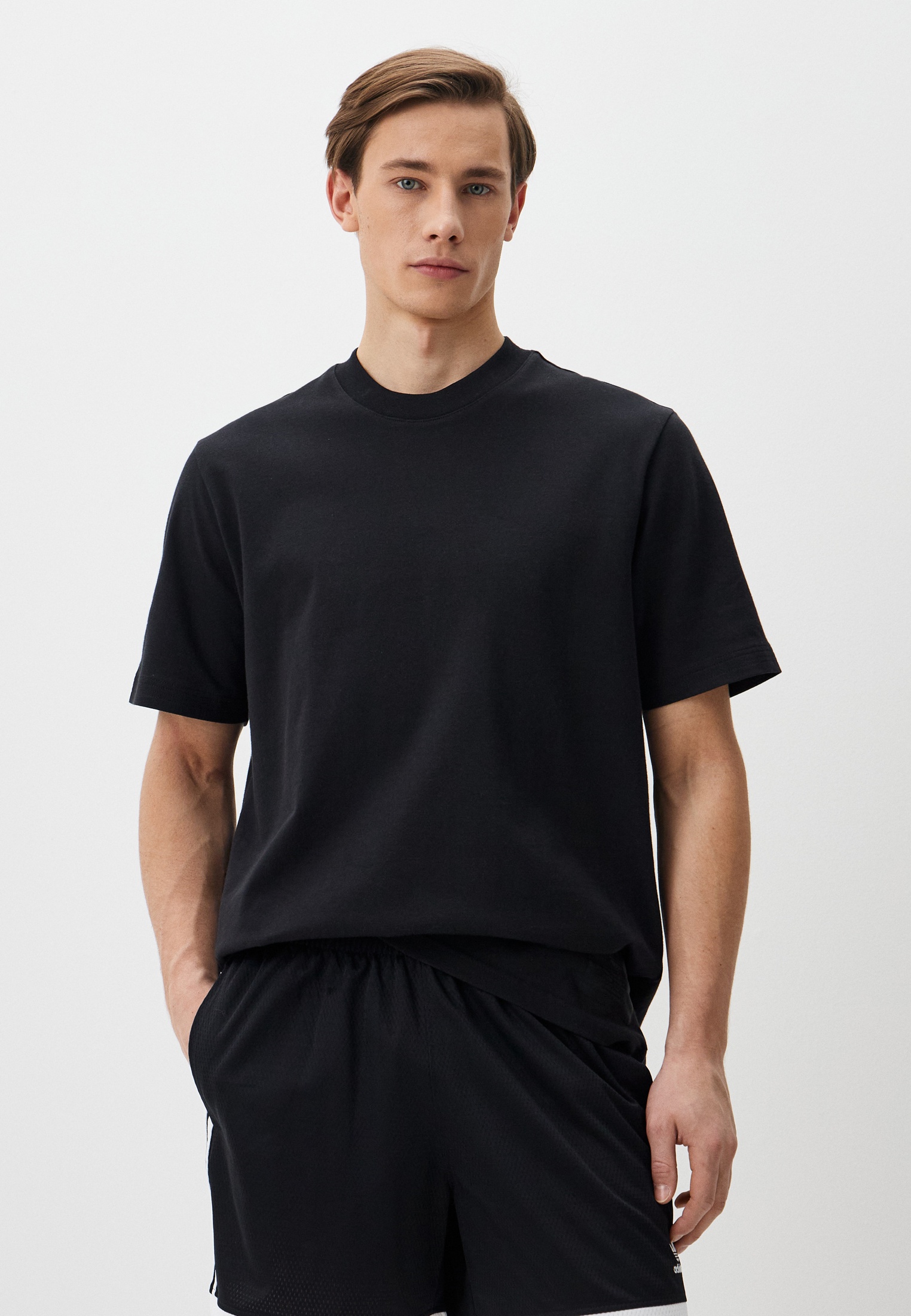 Футболка Adidas Originals (Адидас Ориджиналс) JD2311