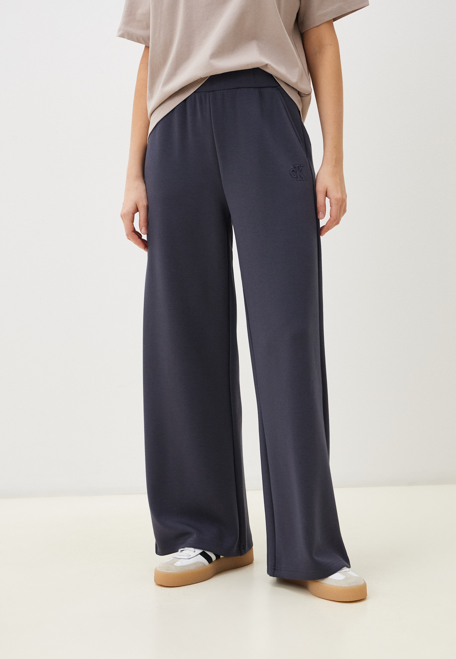 Женские спортивные брюки Calvin Klein Jeans J20J225087