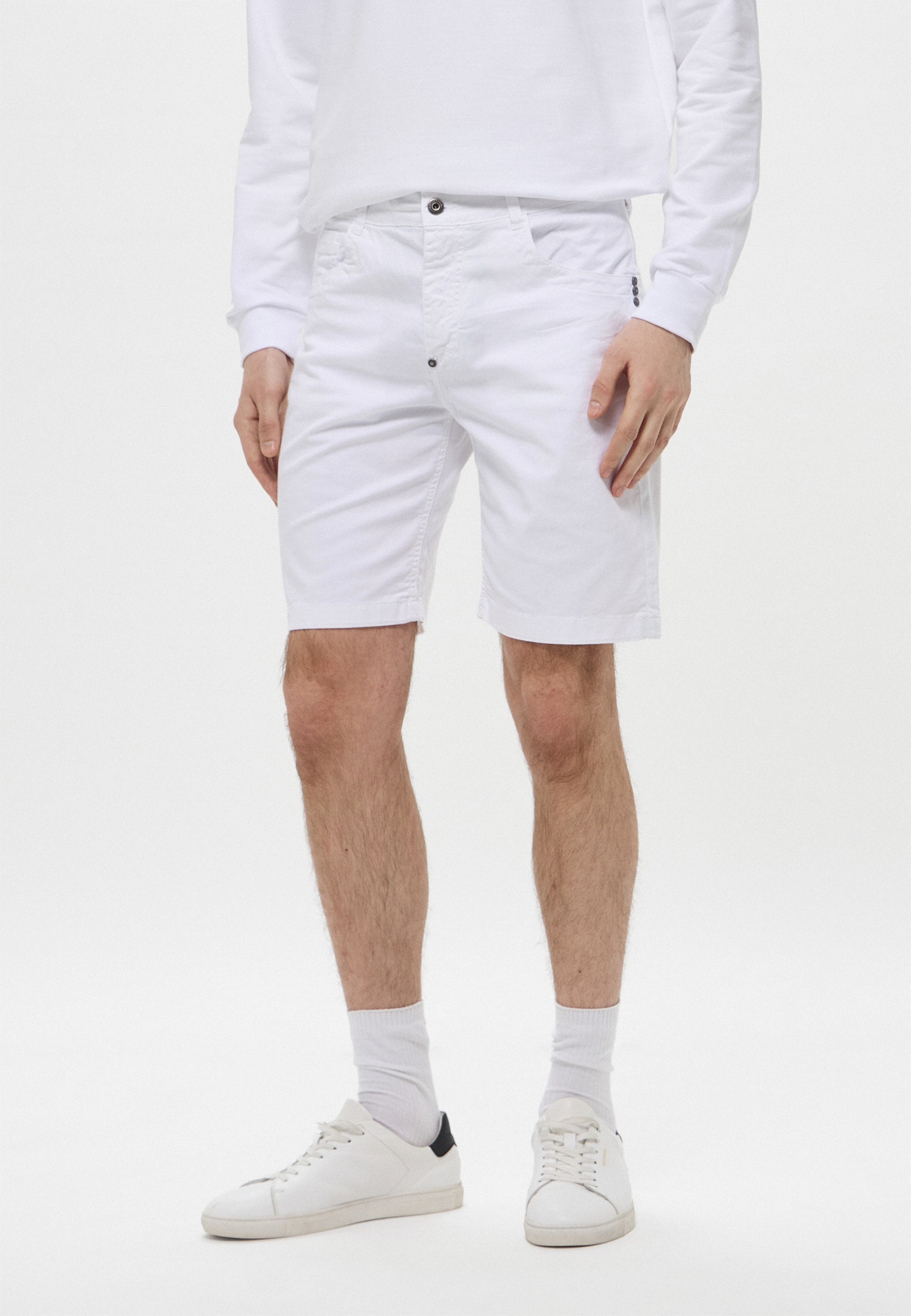 Мужские повседневные шорты Bikkembergs (Биккембергс) BMP0140: изображение 2