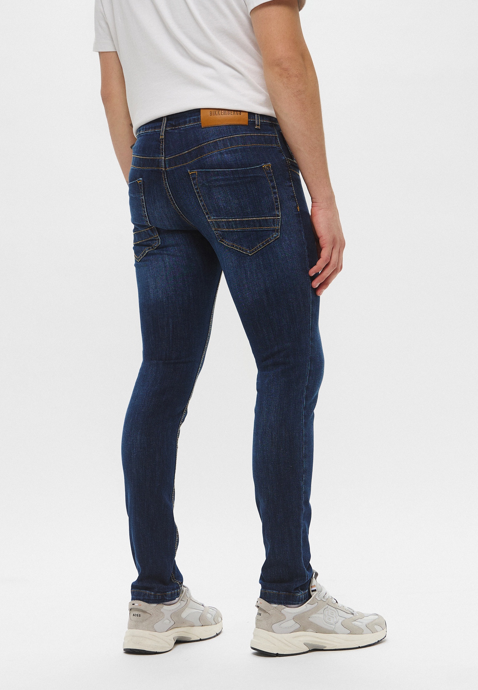 Мужские прямые джинсы Bikkembergs (Биккембергс) PBMD0004: изображение 14