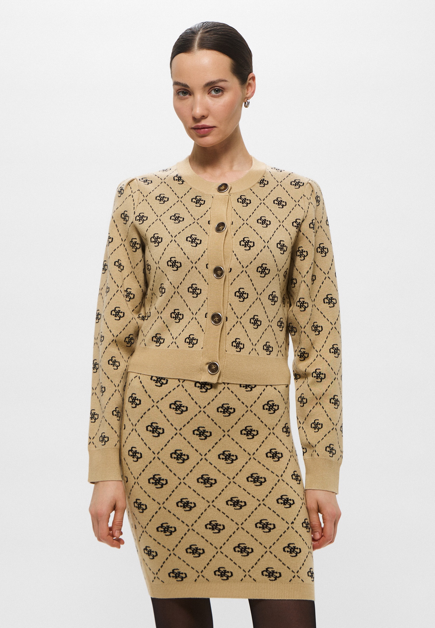 Кардиган Guess (Гесс) W4BR0DZ3JD2