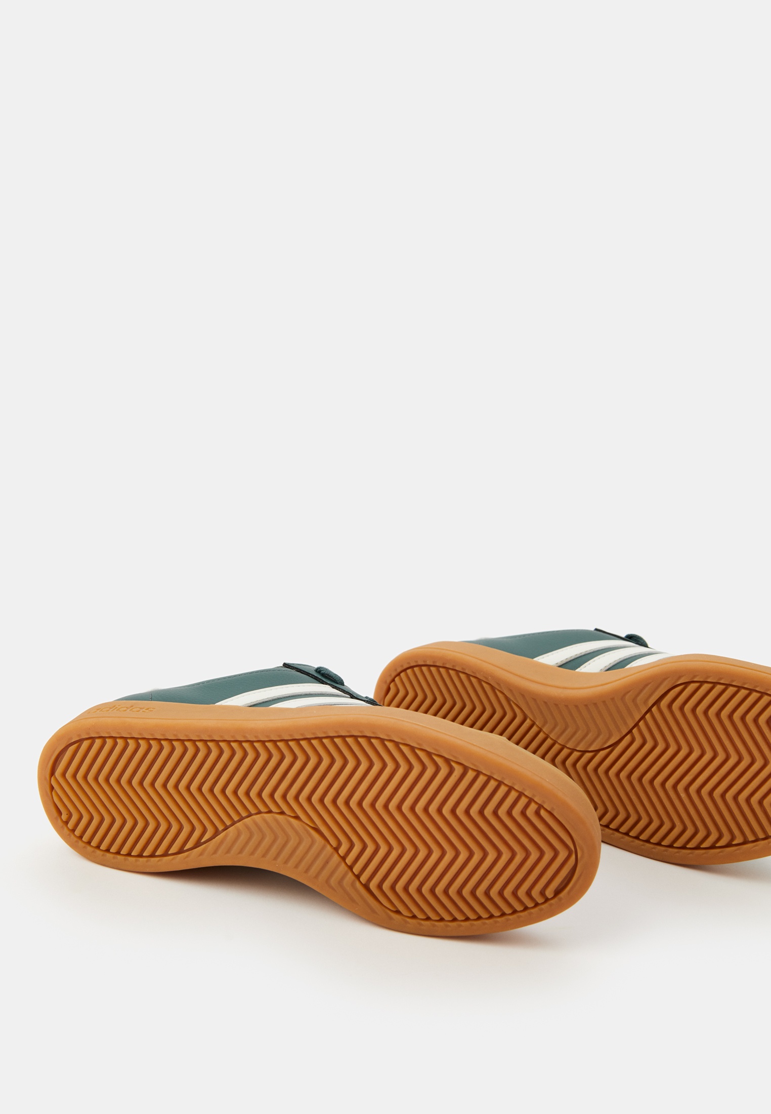 Мужские кеды Adidas (Адидас) JI0946: изображение 5